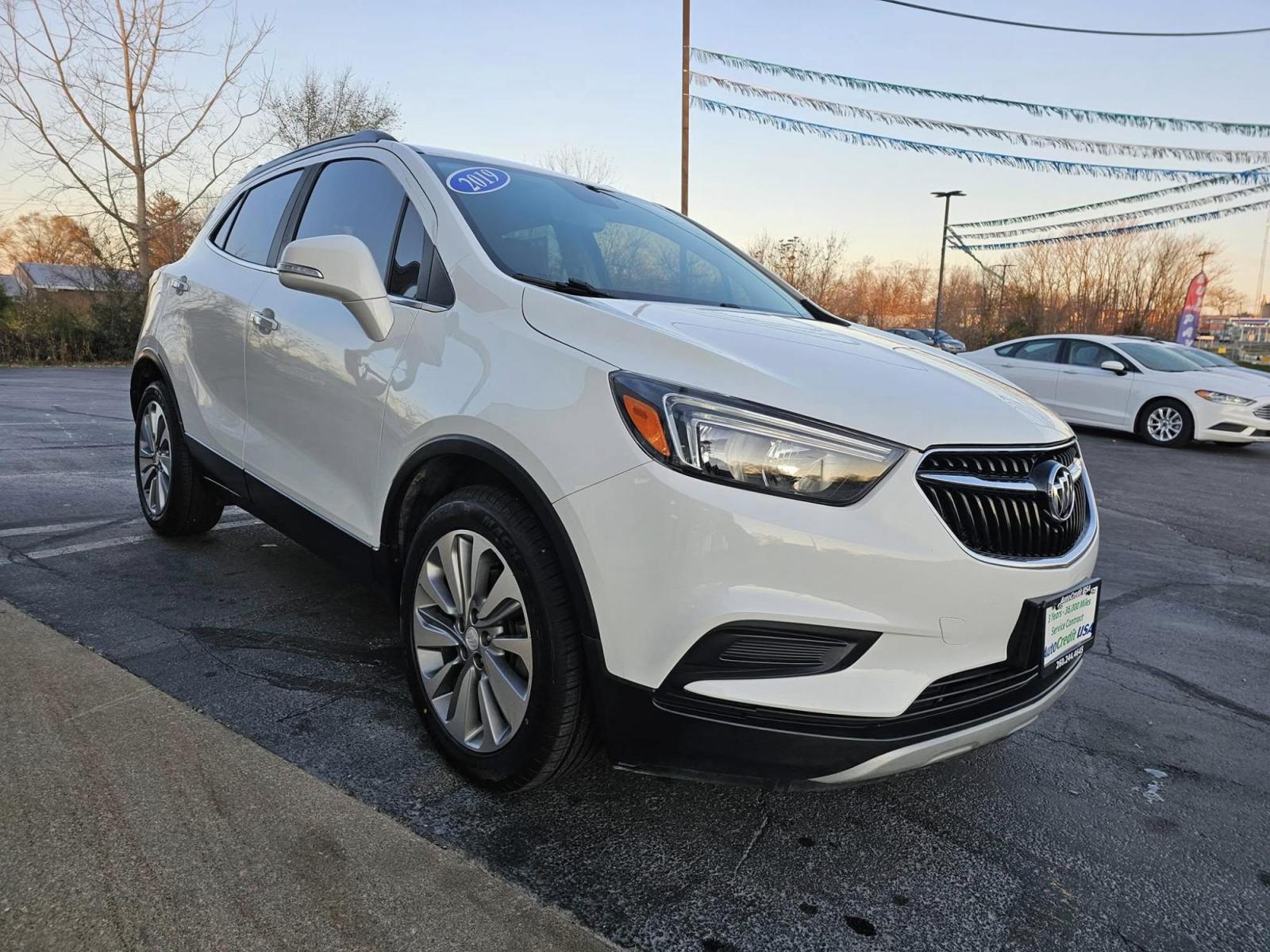 2019 WHITE /BROWN Buick ENCORE Preferred FWD (KL4CJASB1KB) with an 1.4L L4 DOHC 16V TURBO engine, 6A transmission, located at 5744 Central Avenue, Toledo, OH, 43615, (419) 724-0130, 41.676781, -83.682137 - 2019 Buick ENCORE Preferred FWD - Photo#1