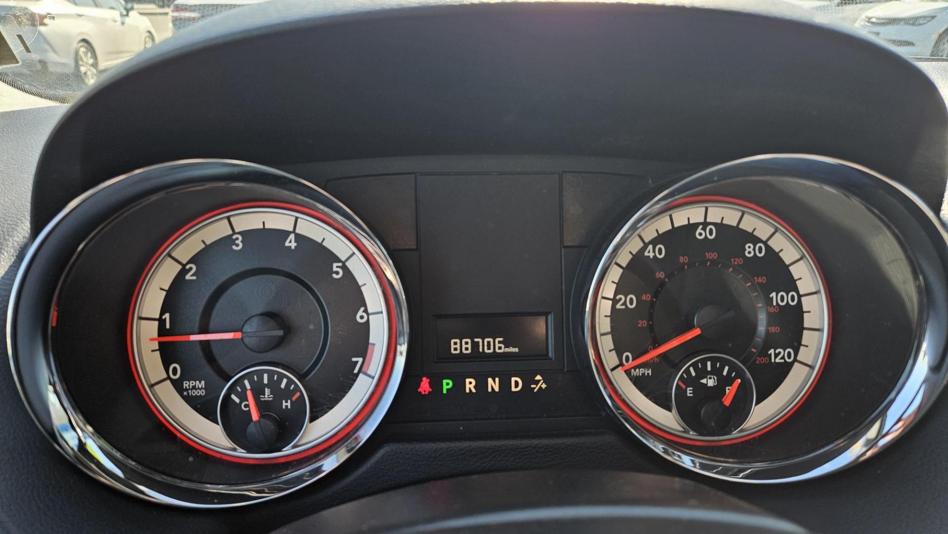 2019 GRAY Dodge GRAND CARAVAN SXT (2C4RDGCG4KR) with an Other engine, located at 5744 Central Avenue, Toledo, OH, 43615, (419) 724-0130, 41.676781, -83.682137 - 2019 Dodge GRAND CARAVAN SXT - Photo#4