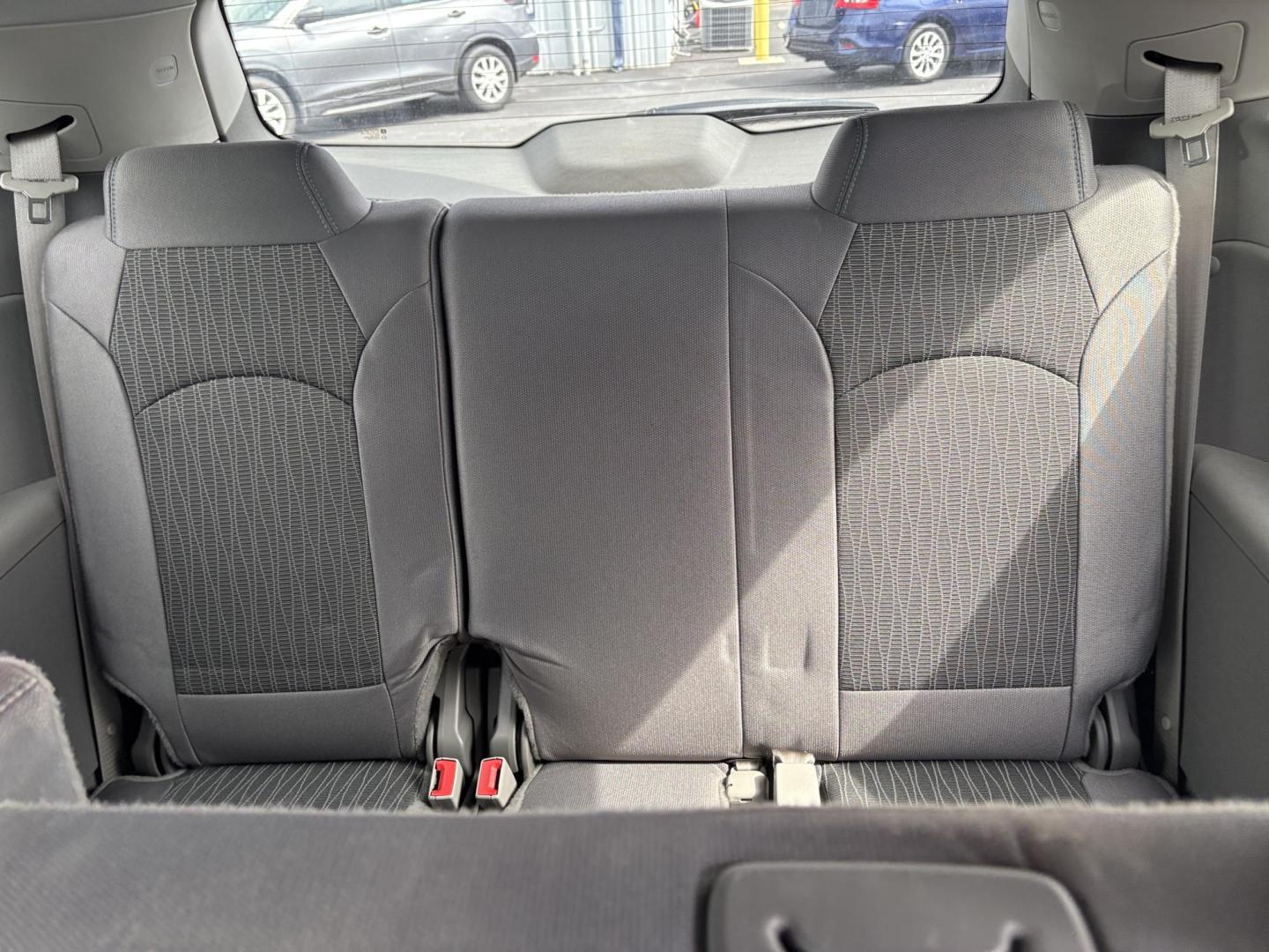 2015 GRAY Chevrolet TRAVERSE LS (1GNKVFED7FJ) with an Other engine, located at 100 West Coliseum Boulevard, Fort Wayne, IN, 46805, (260) 471-0567, 41.119961, -85.140312 - 2015 Chevrolet TRAVERSE LS - Photo#10