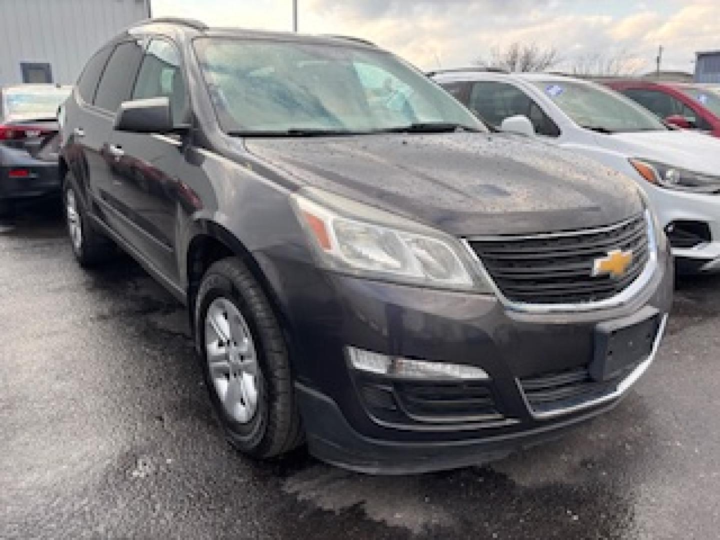 2015 GRAY Chevrolet TRAVERSE LS (1GNKVFED7FJ) with an Other engine, located at 100 West Coliseum Boulevard, Fort Wayne, IN, 46805, (260) 471-0567, 41.119961, -85.140312 - 2015 Chevrolet TRAVERSE LS - Photo#0