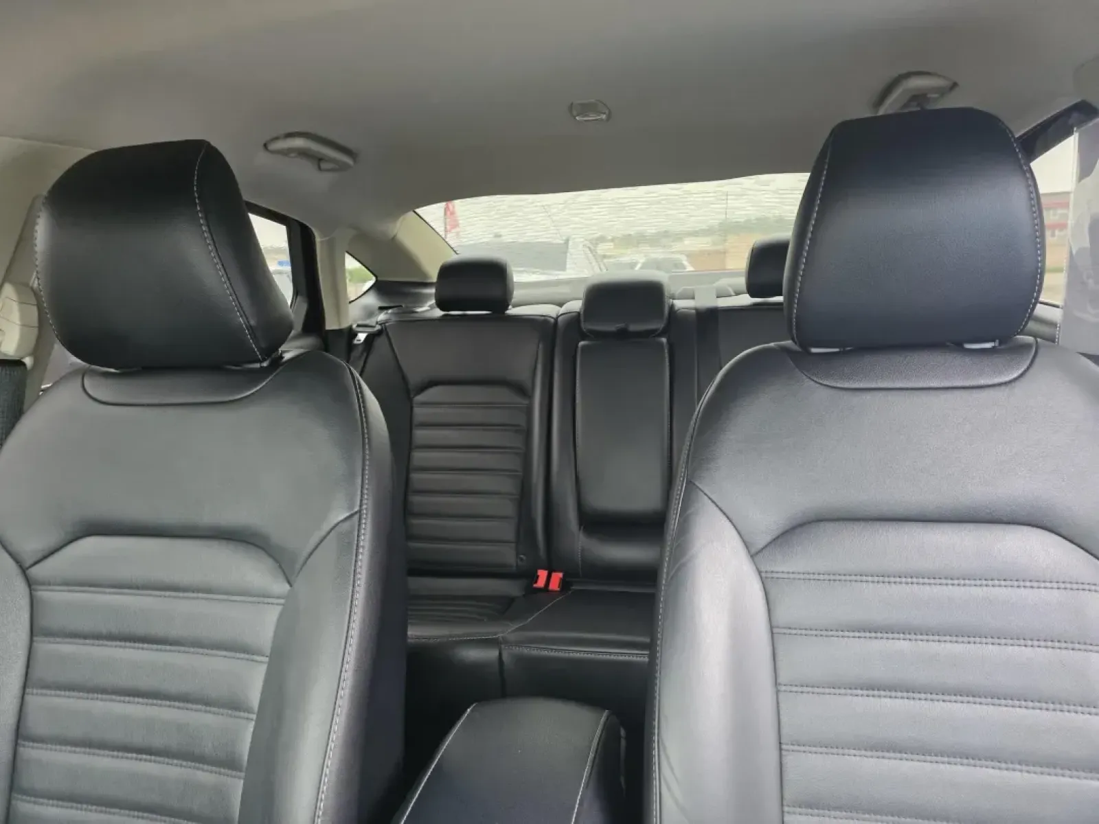 2017 Ford FUSION SE (3FA6P0H96HR) with an Other engine, located at 15 Petro Dr, Warsaw, IN, 46582, (574) 306-0055, 41.273563, -85.857544 - 2017 Ford FUSION SE - Photo#5