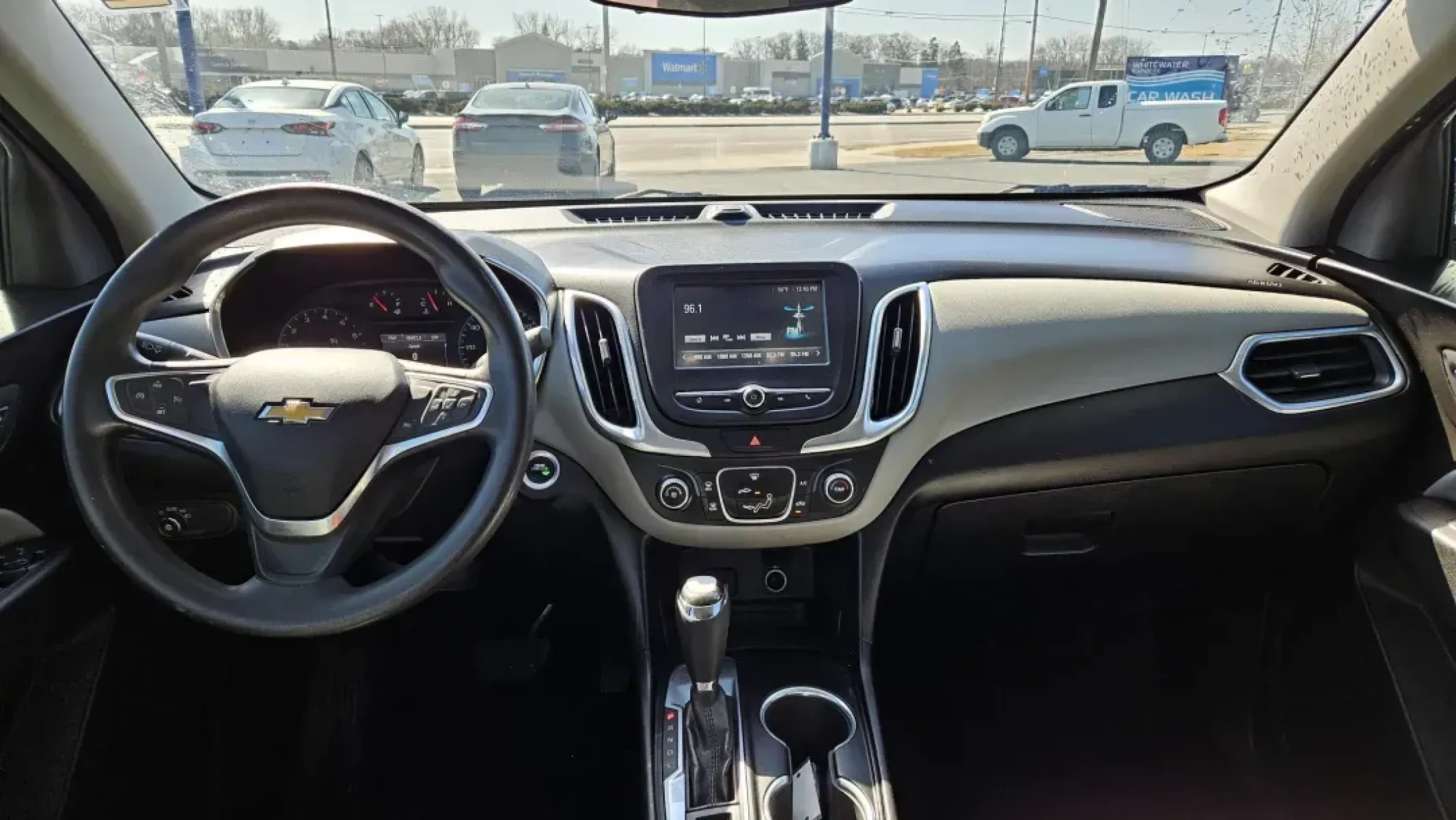 2018 Chevrolet EQUINOX LS (2GNAXHEV8J6) with an Other engine, located at 5744 Central Avenue, Toledo, OH, 43615, (419) 724-0130, 41.676781, -83.682137 - **Unleash the Adventure with the 2018 Chevrolet Equinox LS Perfect for Family Road Trips in Toledo!**<br /> <br /> Are you ready to elevate your family adventures and daily commutes? The 2018 Chevrolet Equinox LS is the ideal SUV for those who crave comfort, versatility, and reliability. With its s - Photo#5