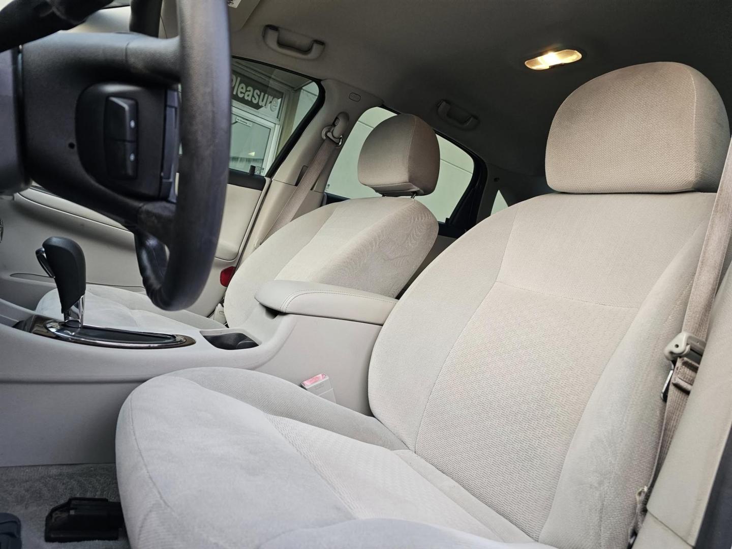 2016 SILVER Chevrolet IMPALA LIMITED LT (2G1WB5E30G1) with an Other engine, located at 502 South Main Street, Columbia City, IN, 46725, (260) 244-4645, 41.151382, -85.490578 - ### Discover Your Dream Ride at Your Local Used Car Dealer!<br /> <br /> Are you searching for the perfect blend of style, comfort, and reliability for your daily commute or family road trips? Look no further than this stunning **2016 Chevrolet Impala Limited LT**, now available at **Your Trusted Us - Photo#5