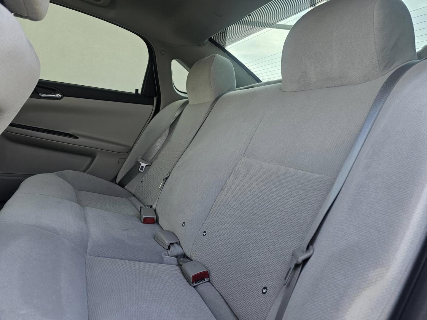 2016 WHITE Chevrolet IMPALA LIMITED LS (2G1WA5E36G1) with an Other engine, located at 502 South Main Street, Columbia City, IN, 46725, (260) 244-4645, 41.151382, -85.490578 - 2016 Chevrolet IMPALA LIMITED LS - Photo#4