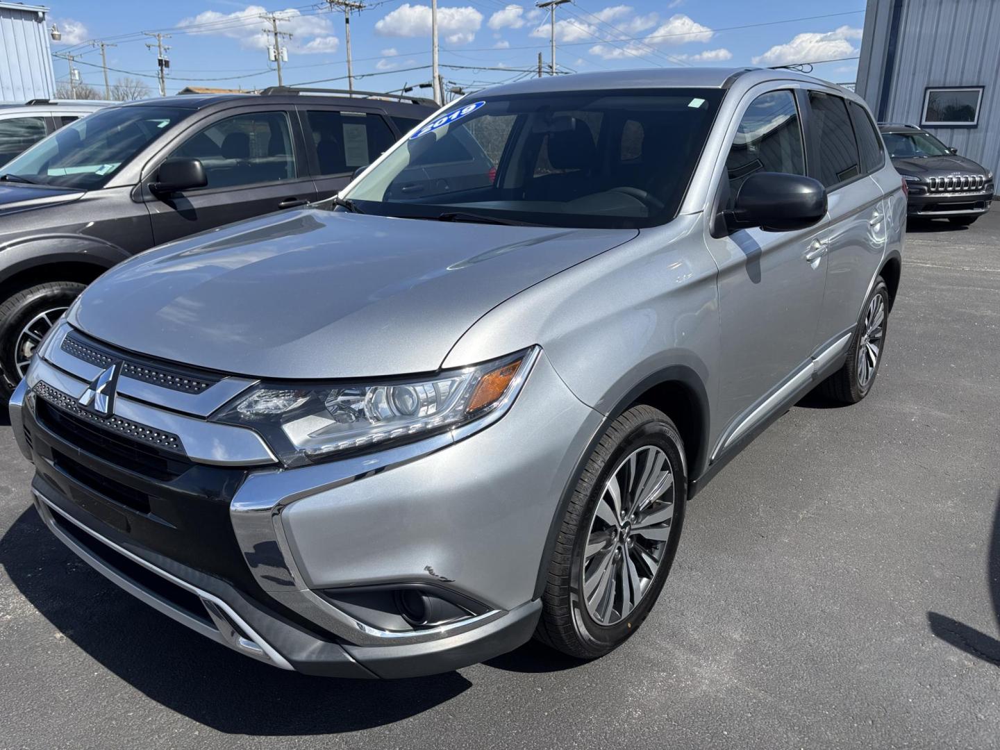 2019 SILVER Mitsubishi OUTLANDER ES (JA4AD2A33KJ) with an Other engine, located at 100 West Coliseum Boulevard, Fort Wayne, IN, 46805, (260) 471-0567, 41.119961, -85.140312 - **Embrace Adventure with the 2019 Mitsubishi Outlander ES A Perfect Fit for Your Lifestyle!**<br /> <br /> Are you searching for a versatile and reliable vehicle that can handle everything from family outings to weekend adventures? Look no further! Introducing the 2019 Mitsubishi Outlander ES, a sp - Photo#1