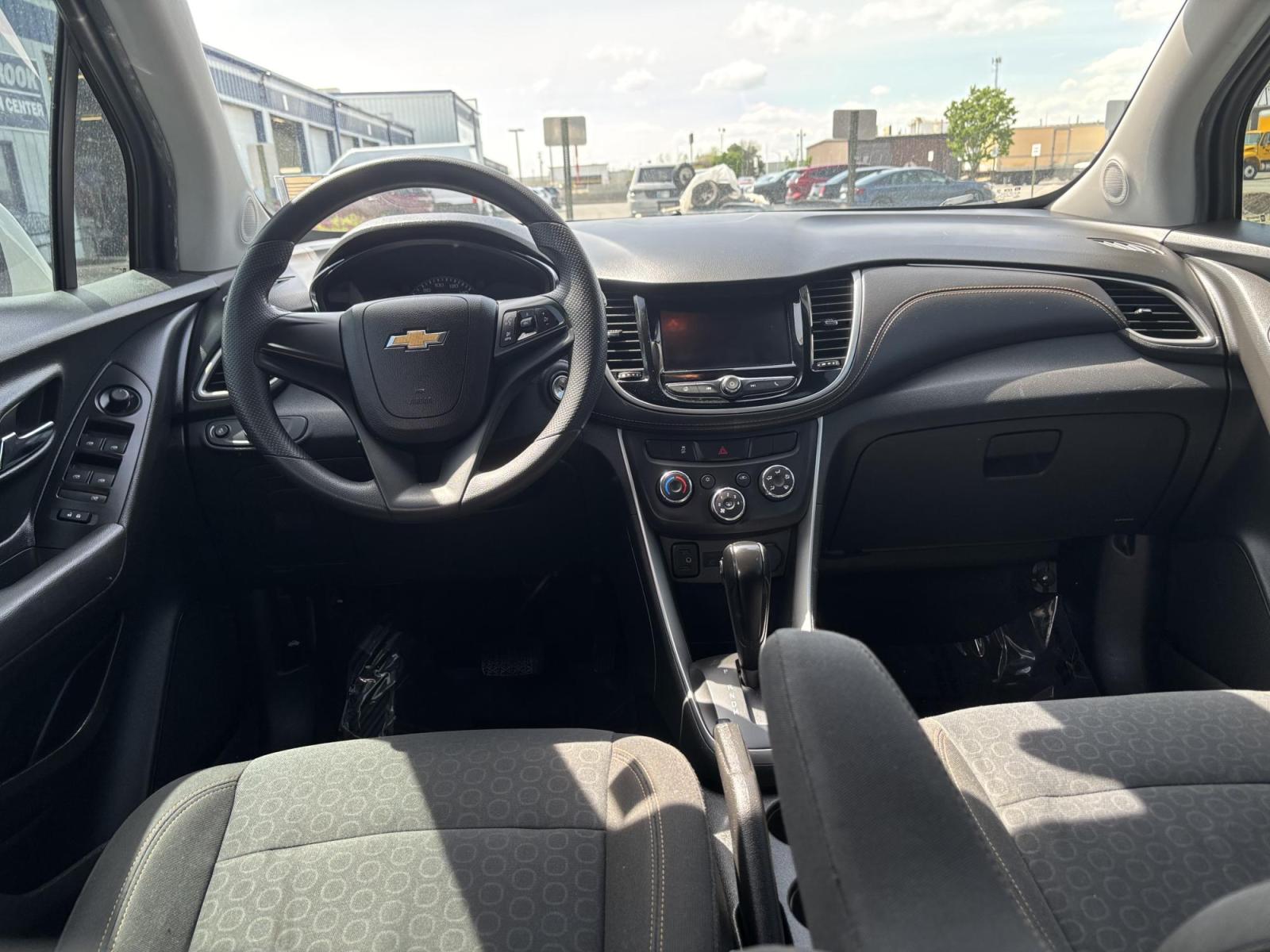 2020 Chevrolet TRAX LS (KL7CJKSB0LB) with an Other engine, located at 100 West Coliseum Boulevard, Fort Wayne, IN, 46805, (260) 471-0567, 41.119961, -85.140312 - 2020 Chevrolet TRAX LS - Photo#5