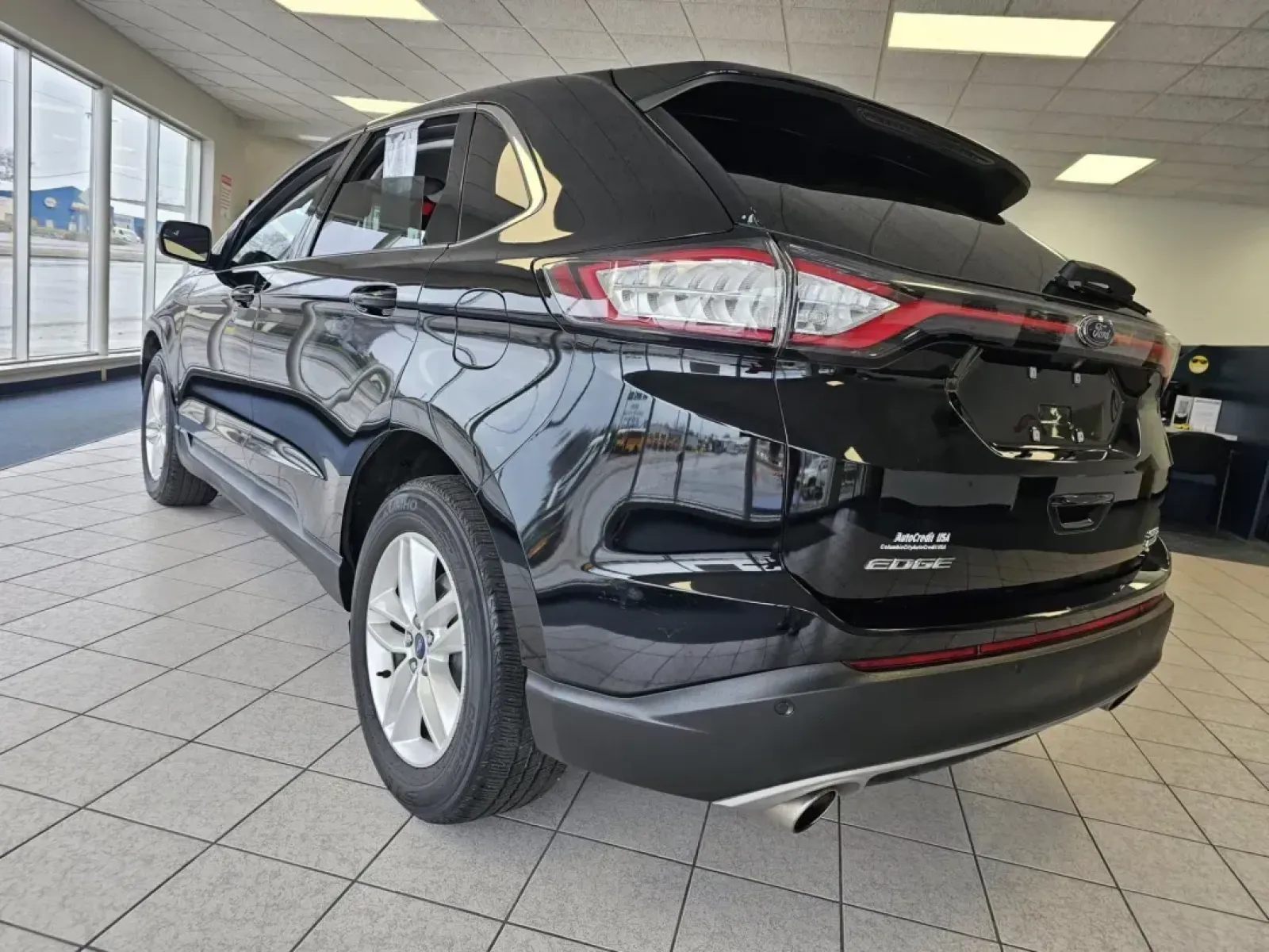 2016 BLACK /Black Ford Edge SEL AWD (2FMPK4J99GB) with an 2.0L L4 DOHC 16V engine, 6A transmission, located at 502 South Main Street, Columbia City, IN, 46725, (260) 244-4645, 41.151382, -85.490578 - 2016 Ford Edge SEL AWD - Photo#3