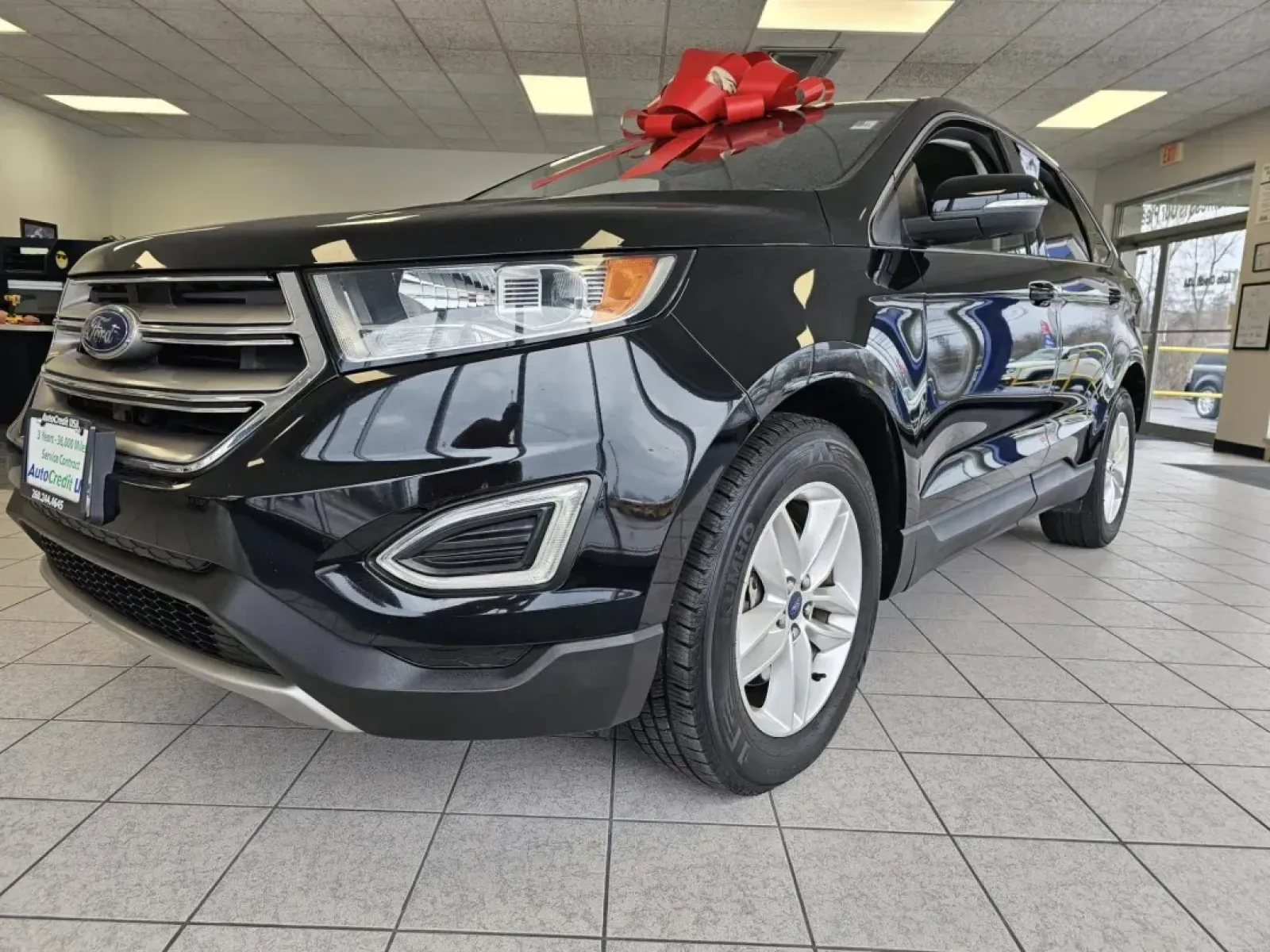 2016 BLACK /Black Ford Edge SEL AWD (2FMPK4J99GB) with an 2.0L L4 DOHC 16V engine, 6A transmission, located at 502 South Main Street, Columbia City, IN, 46725, (260) 244-4645, 41.151382, -85.490578 - 2016 Ford Edge SEL AWD - Photo#4