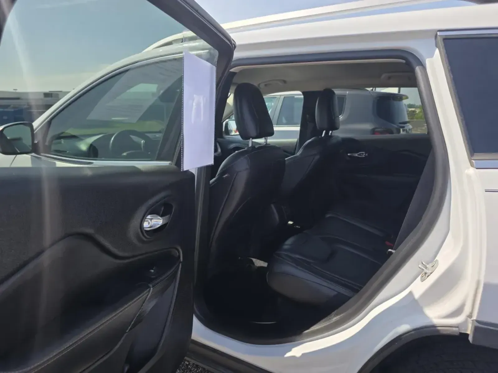 2017 Jeep Cherokee (1C4PJLDB2HW) with an Other engine, located at 15 Petro Dr, Warsaw, IN, 46582, (574) 306-0055, 41.273563, -85.857544 - **Unleash Your Adventurous Spirit with the 2017 Jeep Cherokee Limited!**<br /> <br /> Are you ready to elevate your weekend adventures and daily commutes? The 2017 Jeep Cherokee Limited is your perfect companion, seamlessly blending style, comfort, and capability. With its rugged design and advanced - Photo#5