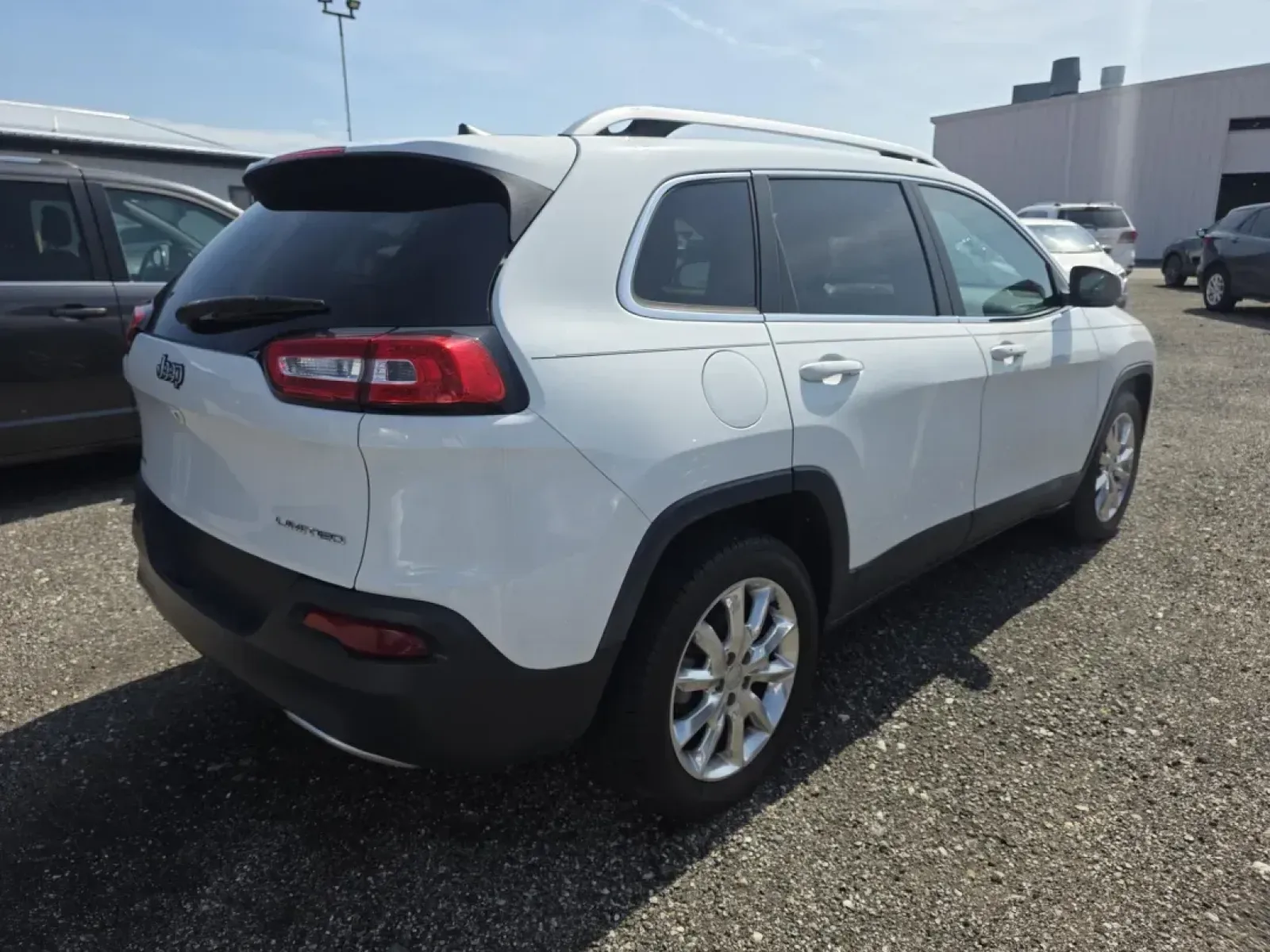 2017 Jeep Cherokee (1C4PJLDB2HW) with an Other engine, located at 15 Petro Dr, Warsaw, IN, 46582, (574) 306-0055, 41.273563, -85.857544 - **Unleash Your Adventurous Spirit with the 2017 Jeep Cherokee Limited!**<br /> <br /> Are you ready to elevate your weekend adventures and daily commutes? The 2017 Jeep Cherokee Limited is your perfect companion, seamlessly blending style, comfort, and capability. With its rugged design and advanced - Photo#7