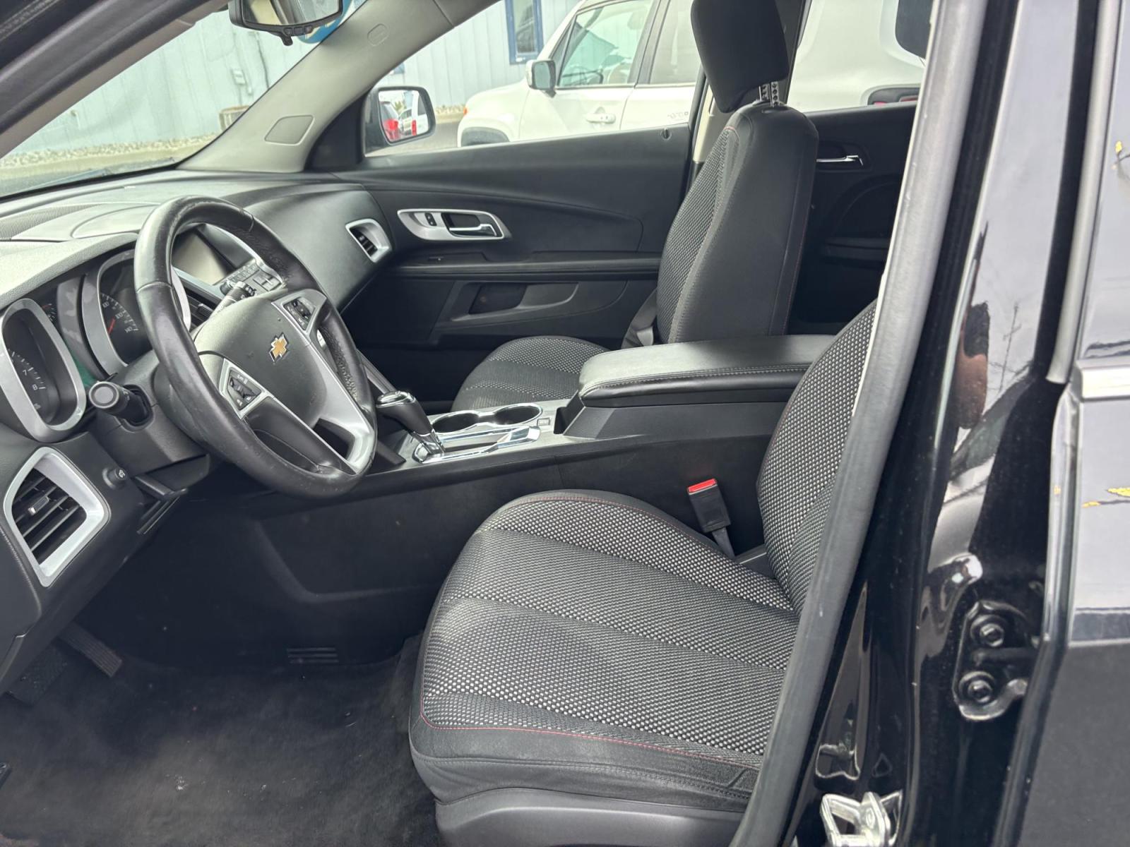 2016 BLACK Chevrolet EQUINOX LT (2GNALCEK6G1) with an Other engine, located at 100 West Coliseum Boulevard, Fort Wayne, IN, 46805, (260) 471-0567, 41.119961, -85.140312 - 2016 Chevrolet EQUINOX LT - Photo#4