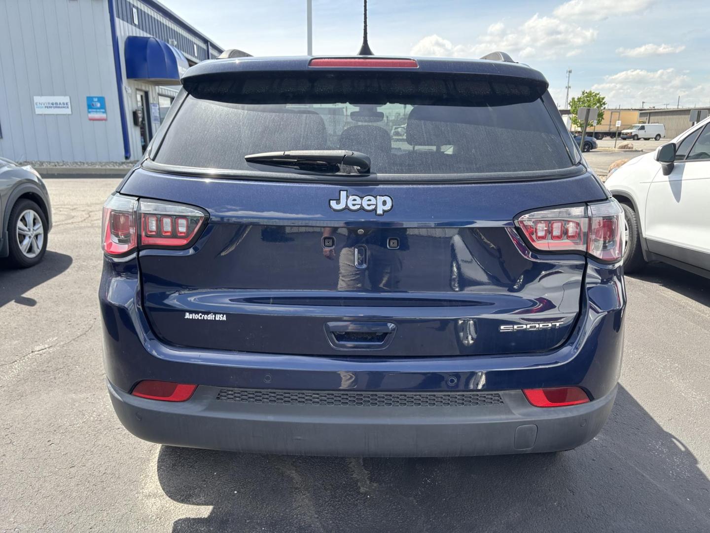 2018 Jeep Compass (3C4NJCAB8JT) with an Other engine, located at 100 West Coliseum Boulevard, Fort Wayne, IN, 46805, (260) 471-0567, 41.119961, -85.140312 - **Discover Adventure with this 2018 Jeep Compass Sport at Auto Credit in Fort Wayne, IN!**<br /> <br /> Are you ready to take your family on unforgettable weekend adventures or tackle daily commutes with style? The 2018 Jeep Compass Sport is the perfect companion for those who crave both functionali - Photo#4