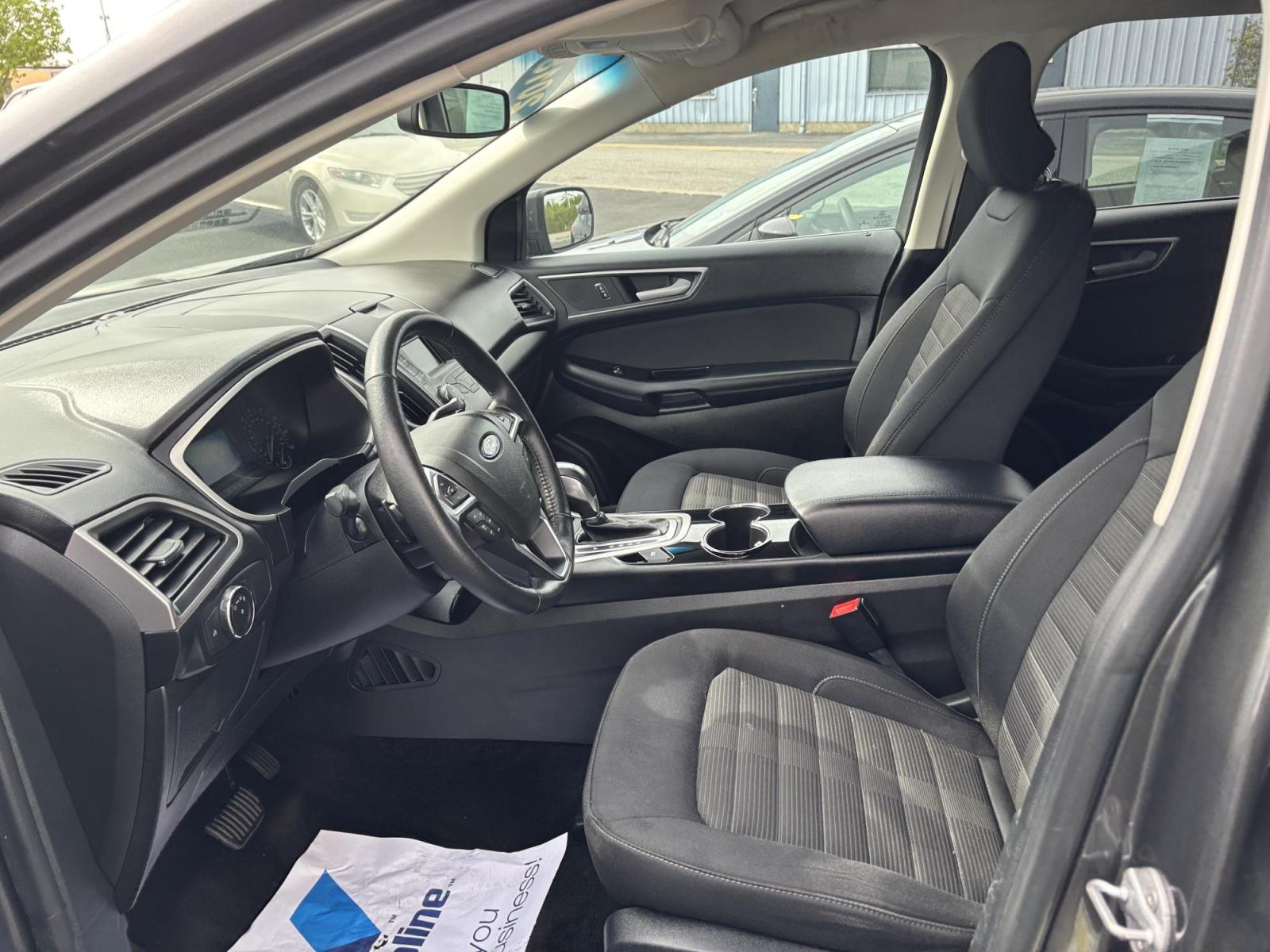 2018 GRAY Ford EDGE SEL (2FMPK3J95JB) with an Other engine, located at 100 West Coliseum Boulevard, Fort Wayne, IN, 46805, (260) 471-0567, 41.119961, -85.140312 - 2018 Ford EDGE SEL - Photo#4