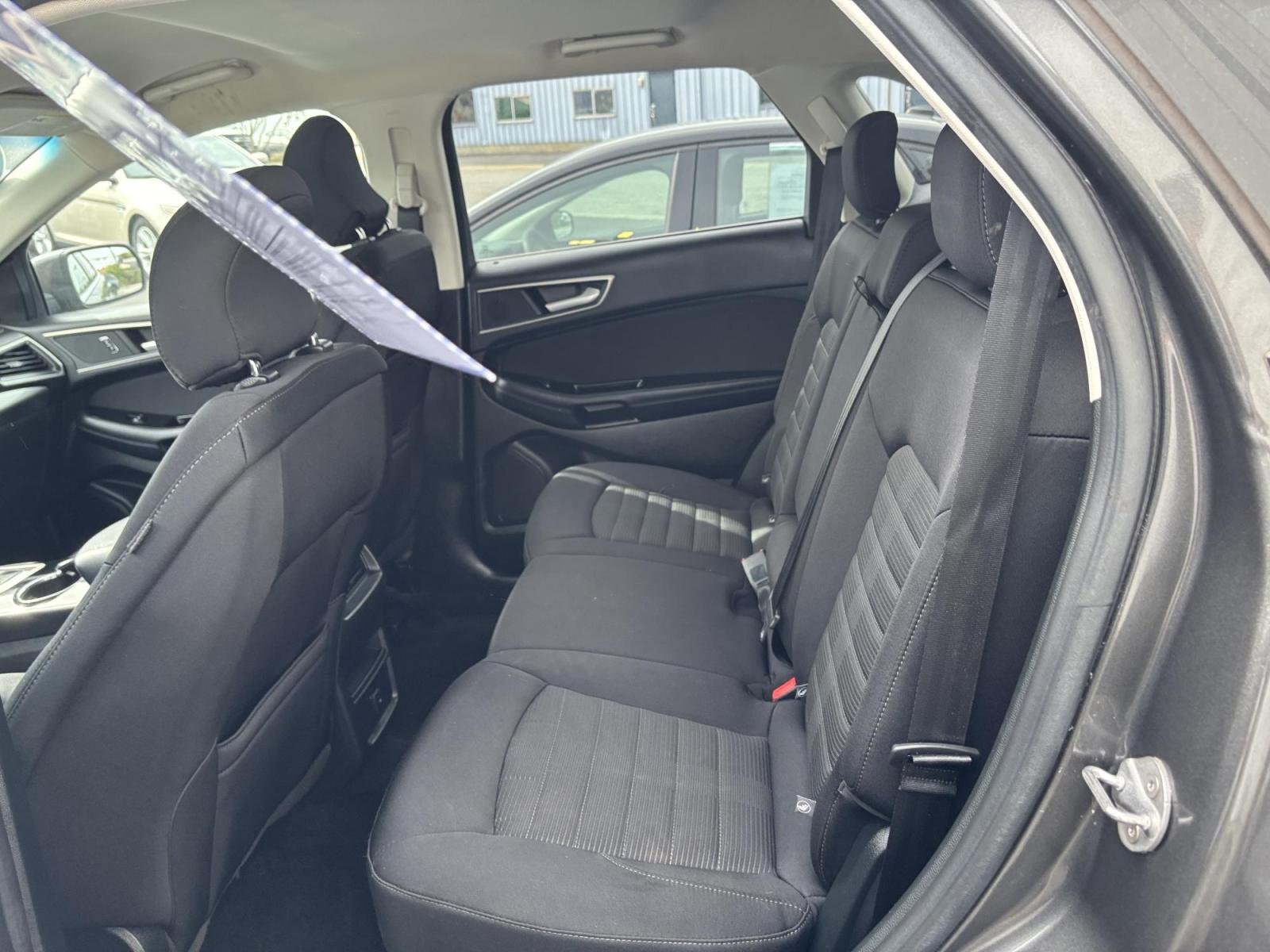 2018 GRAY Ford EDGE SEL (2FMPK3J95JB) with an Other engine, located at 100 West Coliseum Boulevard, Fort Wayne, IN, 46805, (260) 471-0567, 41.119961, -85.140312 - 2018 Ford EDGE SEL - Photo#6