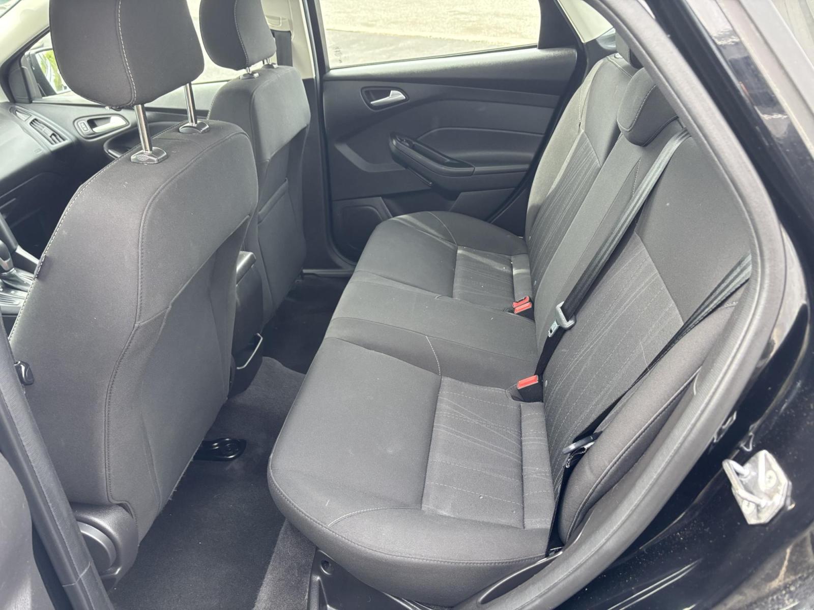 2018 BLACK Ford FOCUS SE (1FADP3F28JL) with an Other engine, located at 100 West Coliseum Boulevard, Fort Wayne, IN, 46805, (260) 471-0567, 41.119961, -85.140312 - 2018 Ford FOCUS SE - Photo#5