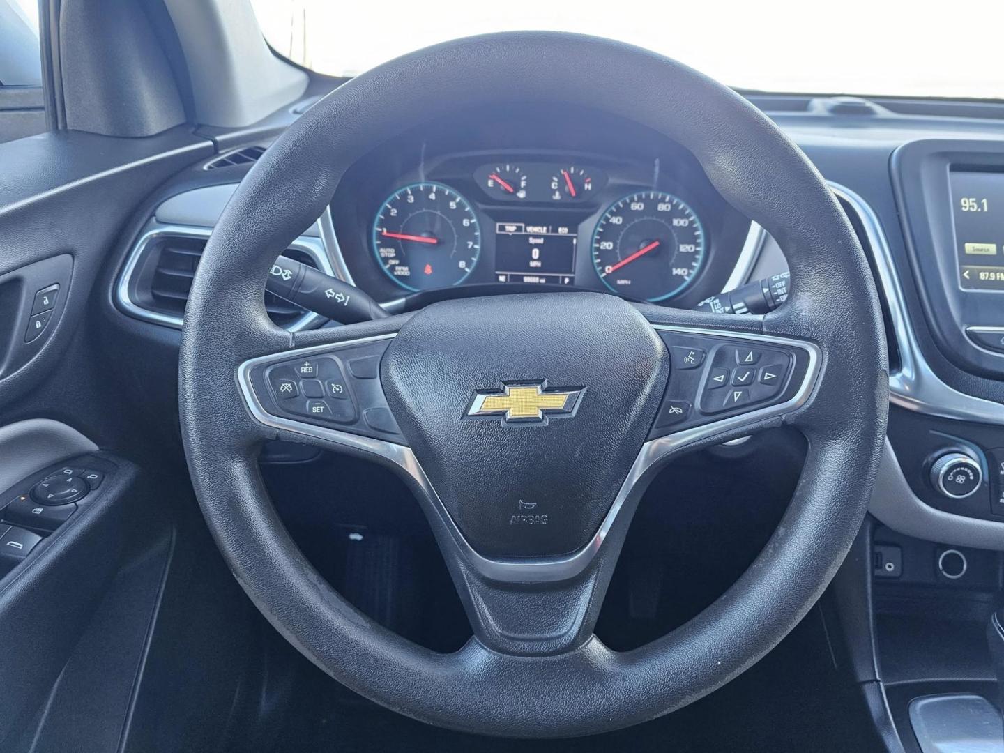 2018 SILVER /GREY /BLACK Chevrolet Equinox LT 2WD (2GNAXJEVXJ6) with an 1.5L L4 DIR DOHC 16V TURBO engine, 6A transmission, located at 502 South Main Street, Columbia City, IN, 46725, (260) 244-4645, 41.151382, -85.490578 - Photo#7