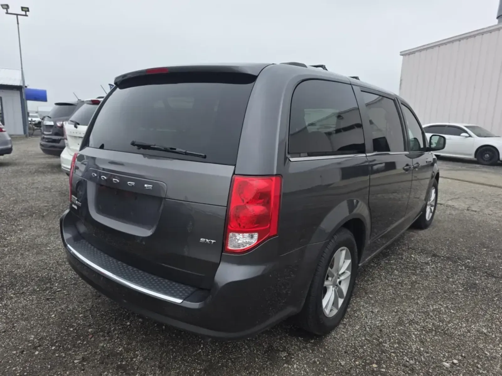 2020 Dodge GRAND CARAVAN SXT (2C4RDGCG2LR) with an Other engine, located at 15 Petro Dr, Warsaw, IN, 46582, (574) 306-0055, 41.273563, -85.857544 - 2020 Dodge GRAND CARAVAN SXT - Photo#9