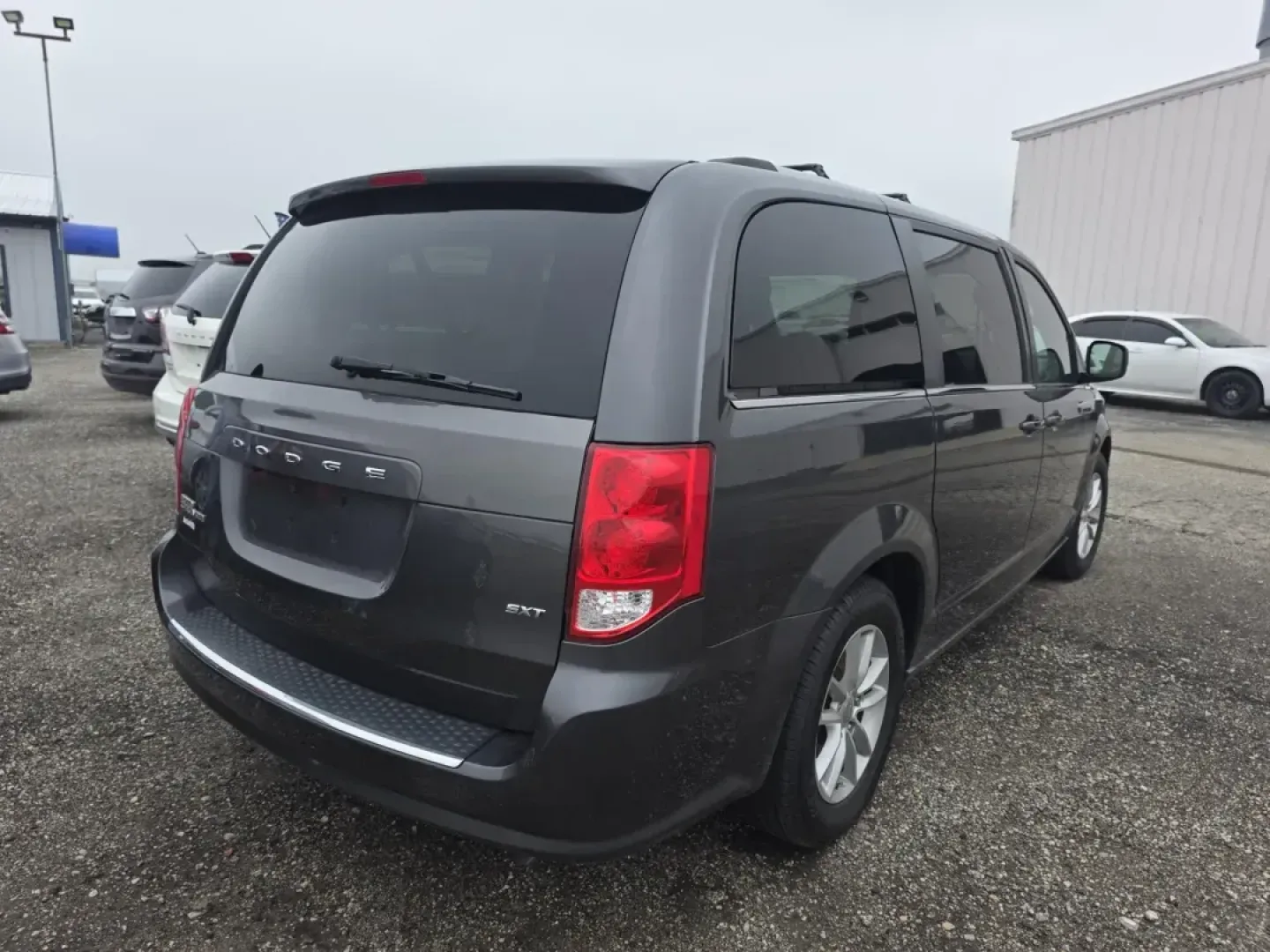 2020 Dodge Grand Caravan (2C4RDGCG2LR) with an Other engine, located at 15 Petro Dr, Warsaw, IN, 46582, (574) 306-0055, 41.273563, -85.857544 - **Experience Family Adventures with the 2020 Dodge Grand Caravan SXT at Auto Credit in Warsaw, IN!**<br /> <br /> If you're searching for the perfect family vehicle to accommodate your growing tribe, look no further than the 2020 Dodge Grand Caravan SXT, available now at Auto Credit in Warsaw, India - Photo#8