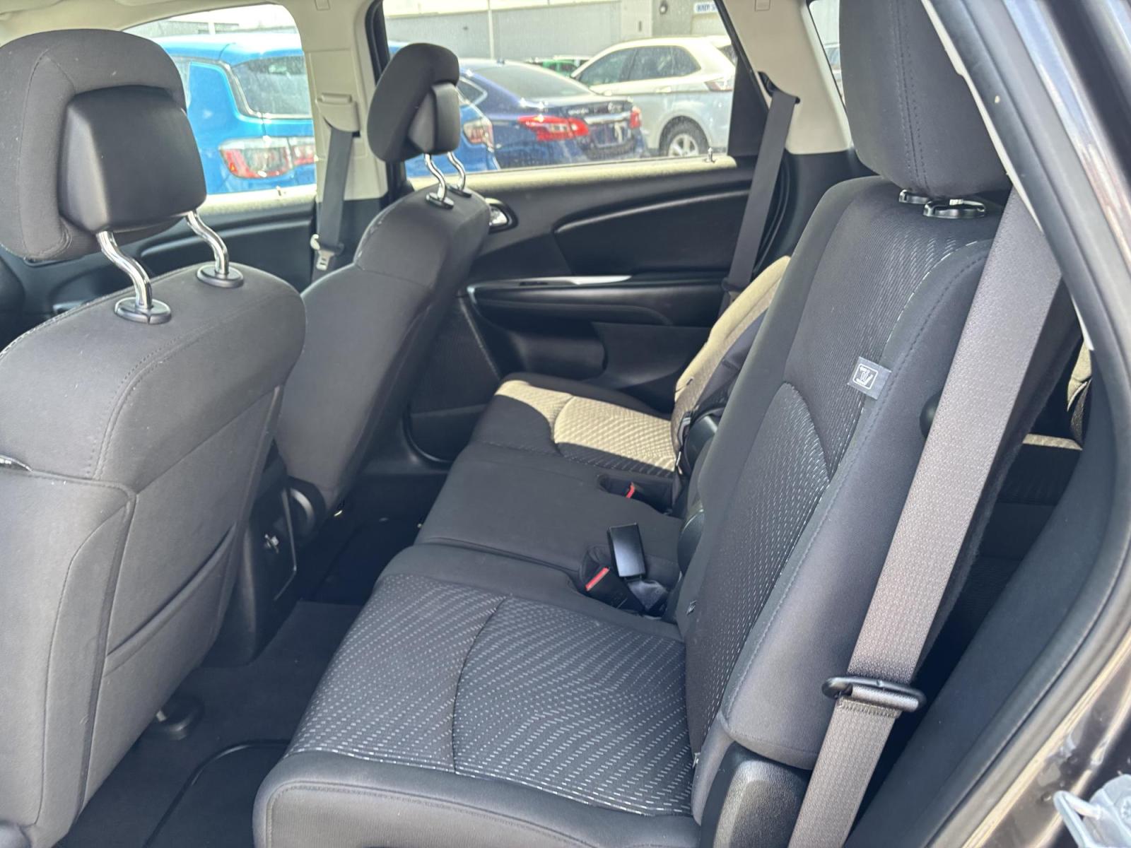 2018 Dodge JOURNEY SE (3C4PDCAB2JT) with an Other engine, located at 100 West Coliseum Boulevard, Fort Wayne, IN, 46805, (260) 471-0567, 41.119961, -85.140312 - 2018 Dodge JOURNEY SE - Photo#6