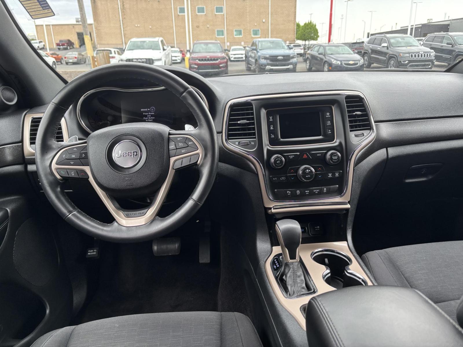 2016 Jeep GRAND CHEROKEE LARED (1C4RJFAG2GC) with an Other engine, located at 100 West Coliseum Boulevard, Fort Wayne, IN, 46805, (260) 471-0567, 41.119961, -85.140312 - 2016 Jeep GRAND CHEROKEE LARED - Photo#8