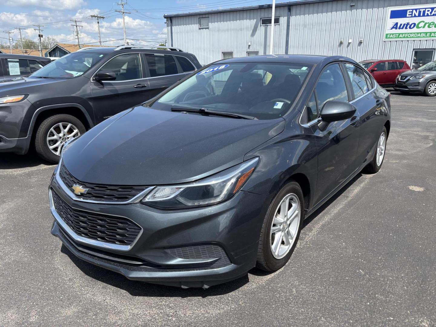 2018 Chevrolet CRUZE LT (1G1BE5SM5J7) with an Other engine, located at 100 West Coliseum Boulevard, Fort Wayne, IN, 46805, (260) 471-0567, 41.119961, -85.140312 - 2018 Chevrolet CRUZE LT - Photo#1