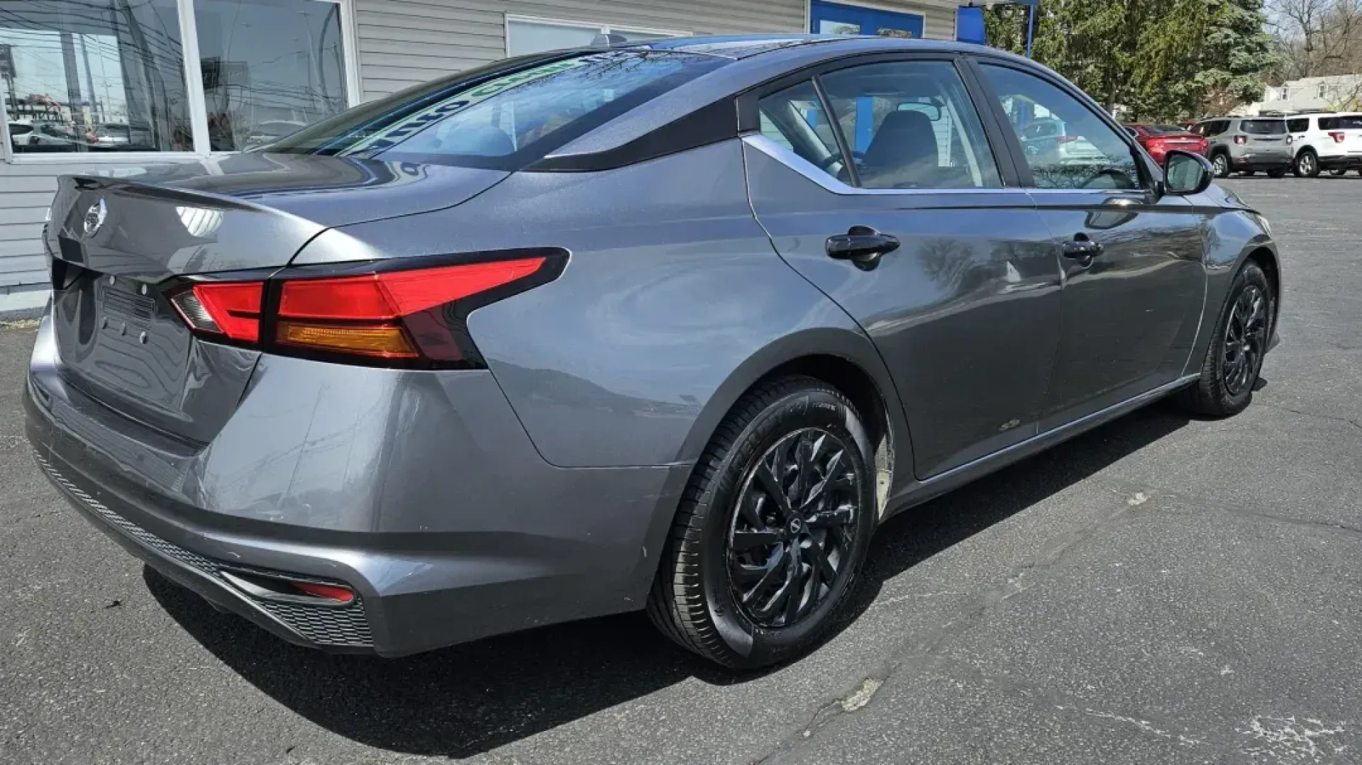 2019 Nissan ALTIMA 2.5 S (1N4BL4BV4KC) with an Other engine, located at 5744 Central Avenue, Toledo, OH, 43615, (419) 724-0130, 41.676781, -83.682137 - 2019 Nissan ALTIMA 2.5 S - Photo#4
