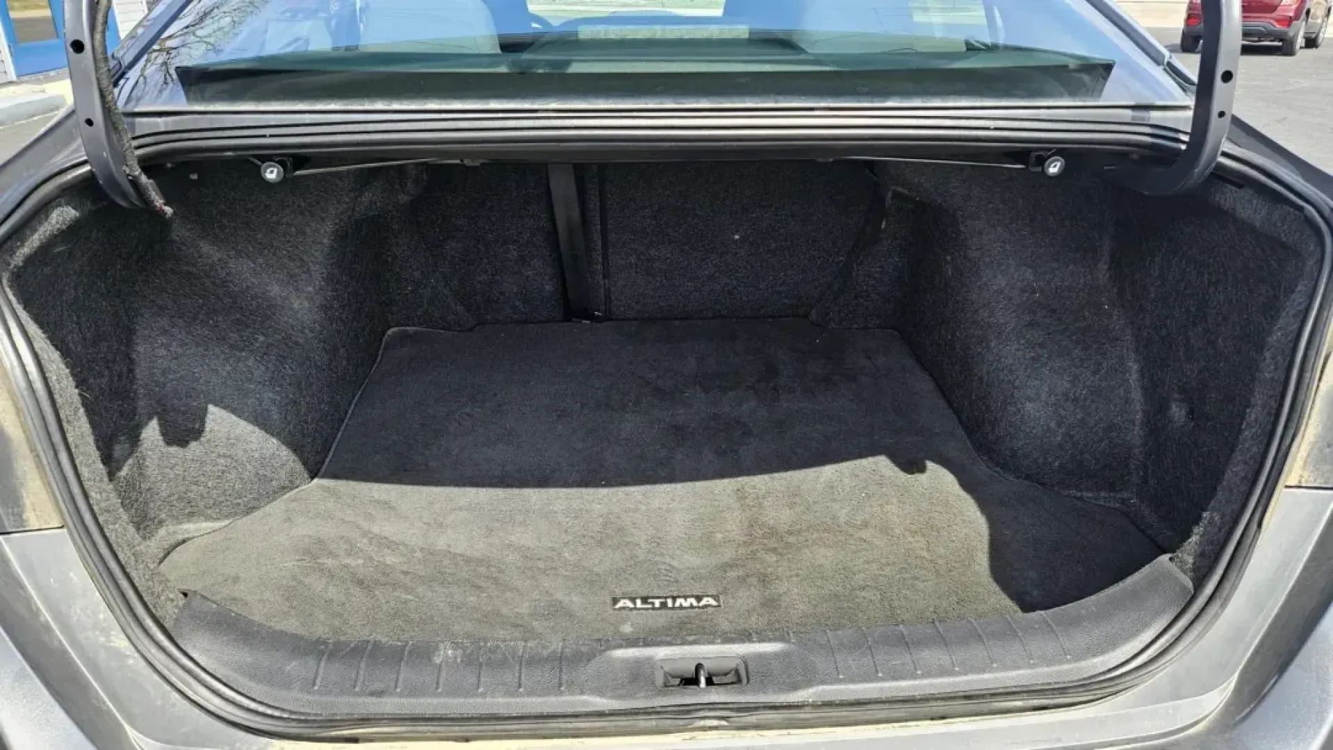 2019 Nissan ALTIMA 2.5 S (1N4BL4BV4KC) with an Other engine, located at 5744 Central Avenue, Toledo, OH, 43615, (419) 724-0130, 41.676781, -83.682137 - 2019 Nissan ALTIMA 2.5 S - Photo#5