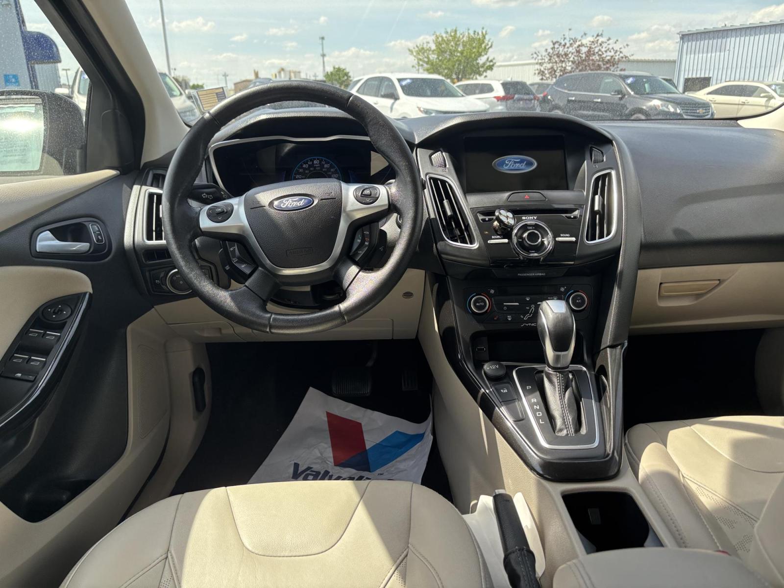 2018 BLACK Ford FOCUS BEV (1FADP3R43JL) with an Other engine, located at 100 West Coliseum Boulevard, Fort Wayne, IN, 46805, (260) 471-0567, 41.119961, -85.140312 - 2018 Ford FOCUS BEV - Photo#5