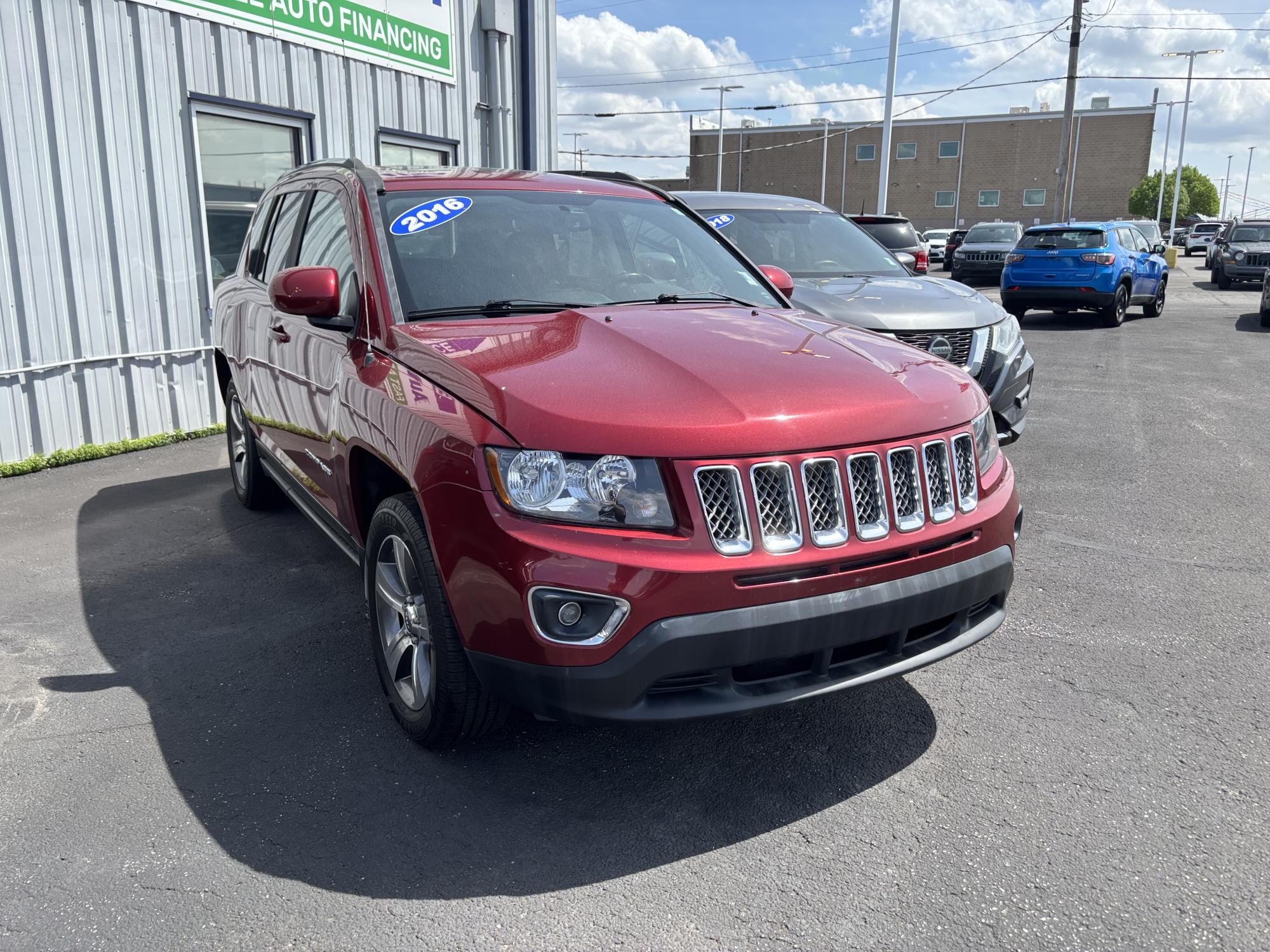 photo of 2016 Jeep COMPASS LATITUDE 