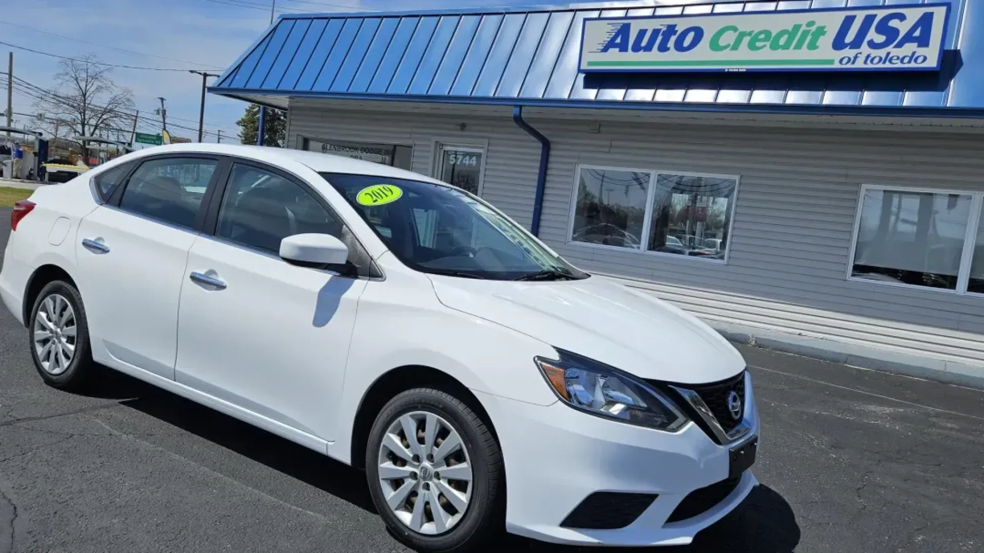 2019 Nissan SENTRA SR; S; SL; SV (3N1AB7AP9KY) with an Other engine, located at 5744 Central Avenue, Toledo, OH, 43615, (419) 724-0130, 41.676781, -83.682137 - 2019 Nissan SENTRA SR; S; SL; SV - Photo#0