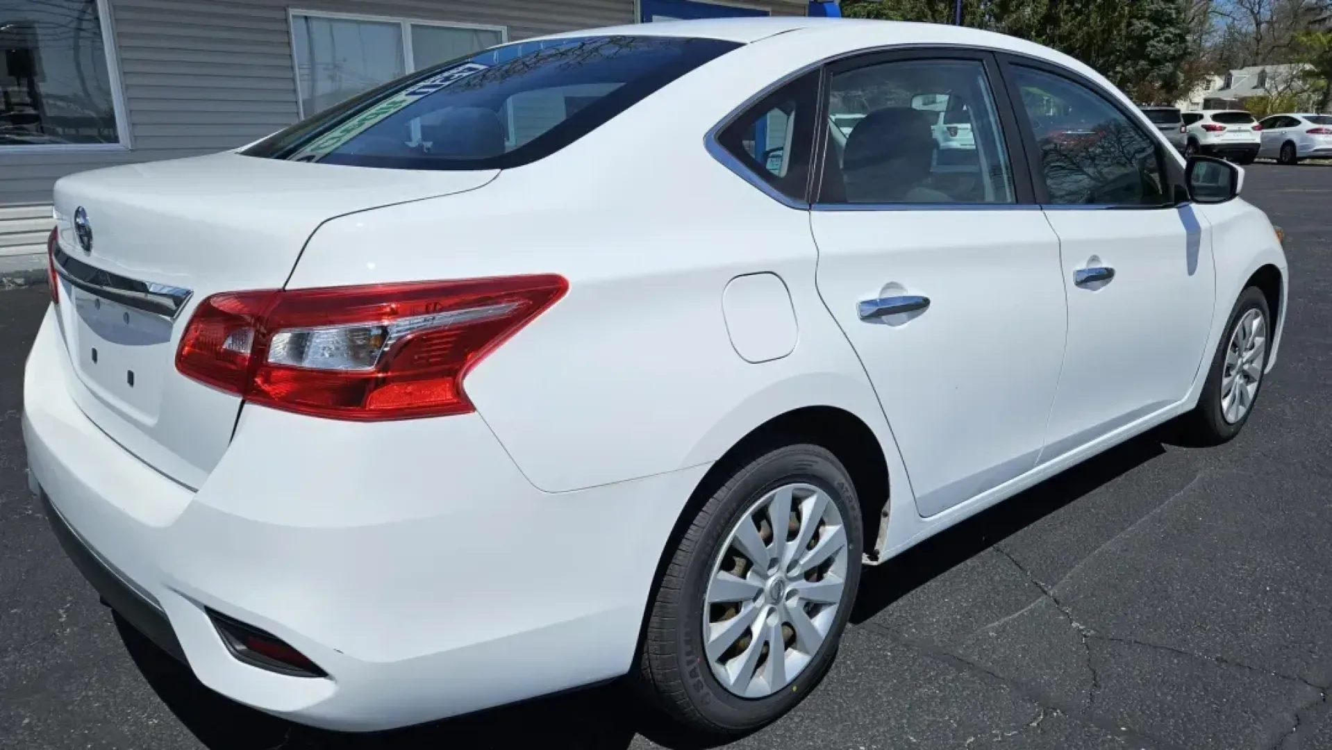 2019 Nissan SENTRA SR; S; SL; SV (3N1AB7AP9KY) with an Other engine, located at 5744 Central Avenue, Toledo, OH, 43615, (419) 724-0130, 41.676781, -83.682137 - 2019 Nissan SENTRA SR; S; SL; SV - Photo#3