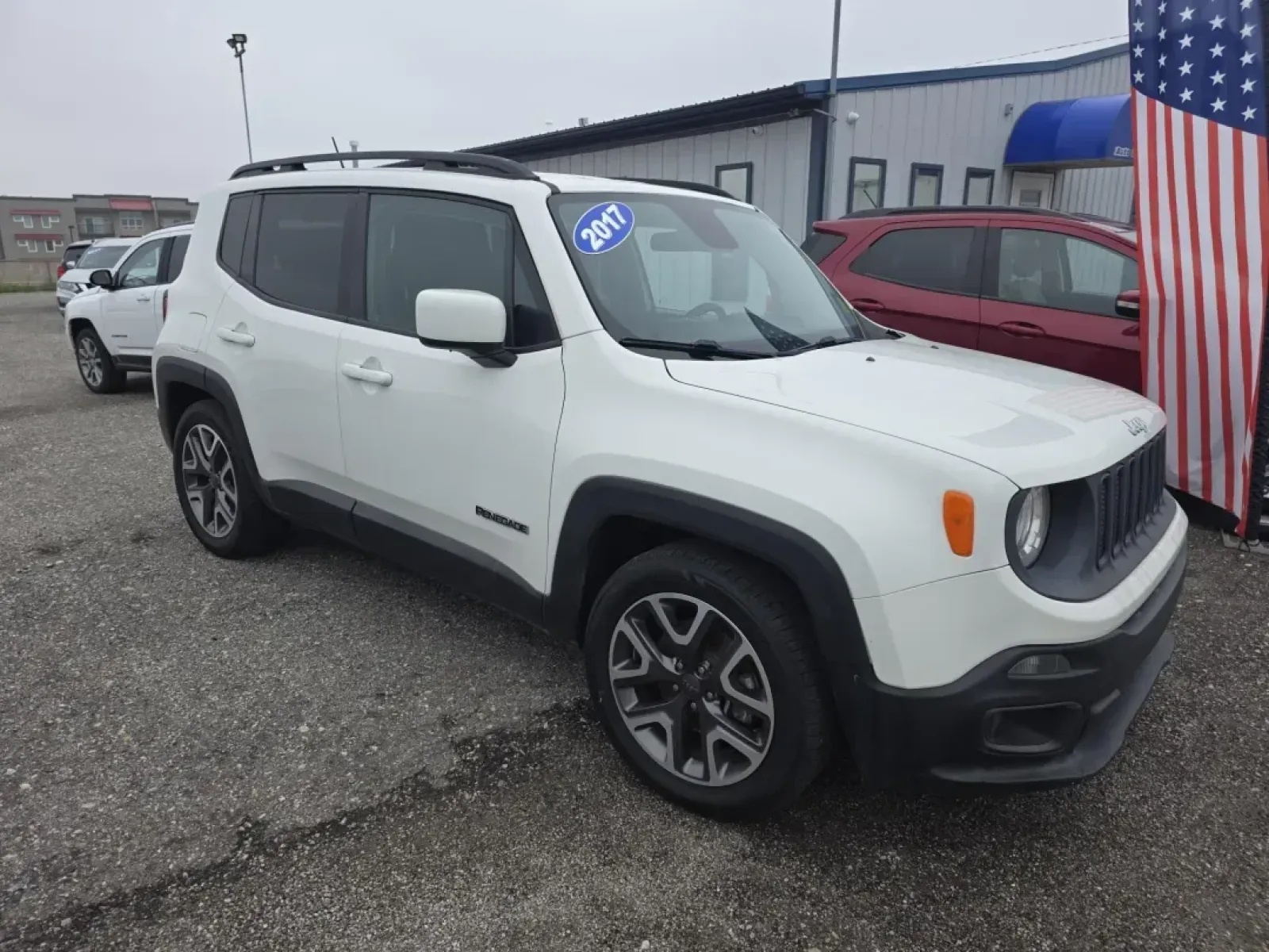 2017 Jeep RENEGADE LATITUDE (ZACCJABB9HP) with an Other engine, located at 15 Petro Dr, Warsaw, IN, 46582, (574) 306-0055, 41.273563, -85.857544 - Are you ready to elevate your adventures with a vehicle that seamlessly balances style and practicality? The 2017 Jeep Renegade Latitude is here to transform your driving experience, whether you're navigating the city streets of Warsaw or escaping to the great outdoors for a weekend getaway. This ve - Photo#6