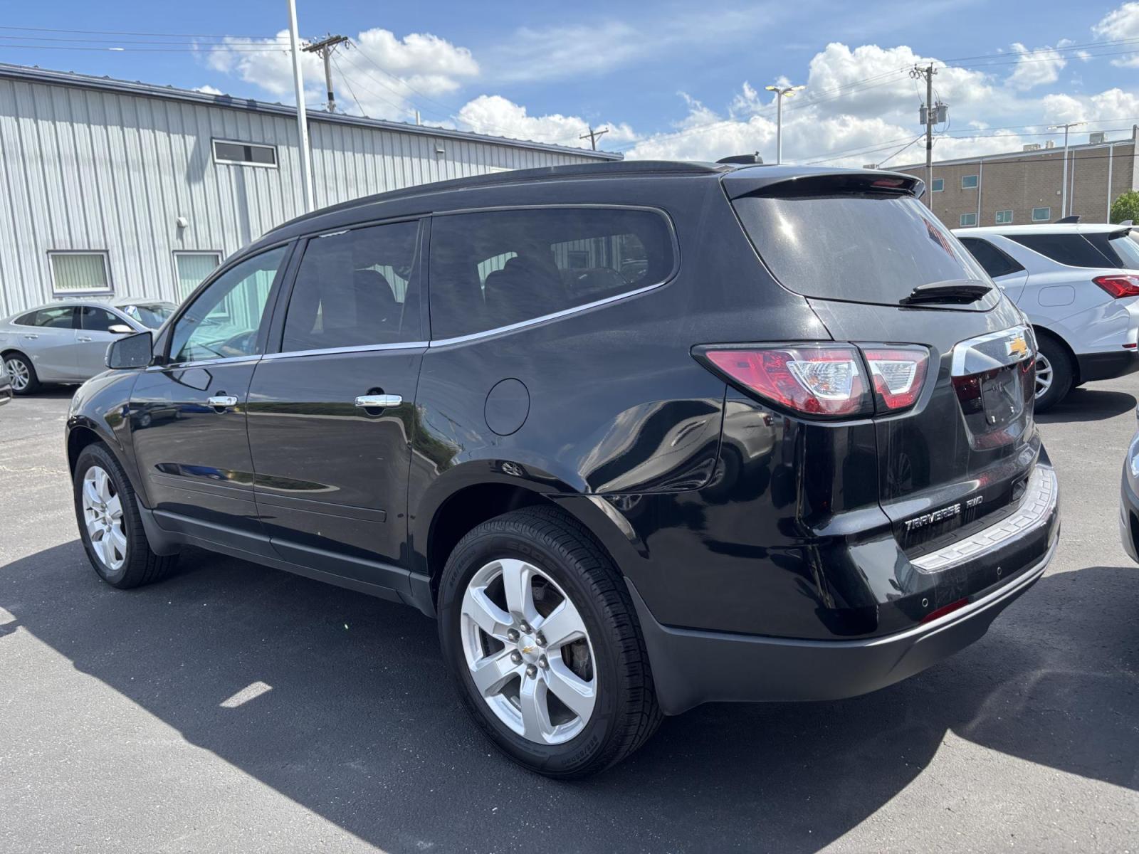 2017 BLACK Chevrolet TRAVERSE 1LT (1GNKVGKD8HJ) with an Other engine, located at 100 West Coliseum Boulevard, Fort Wayne, IN, 46805, (260) 471-0567, 41.119961, -85.140312 - 2017 Chevrolet TRAVERSE 1LT - Photo#2