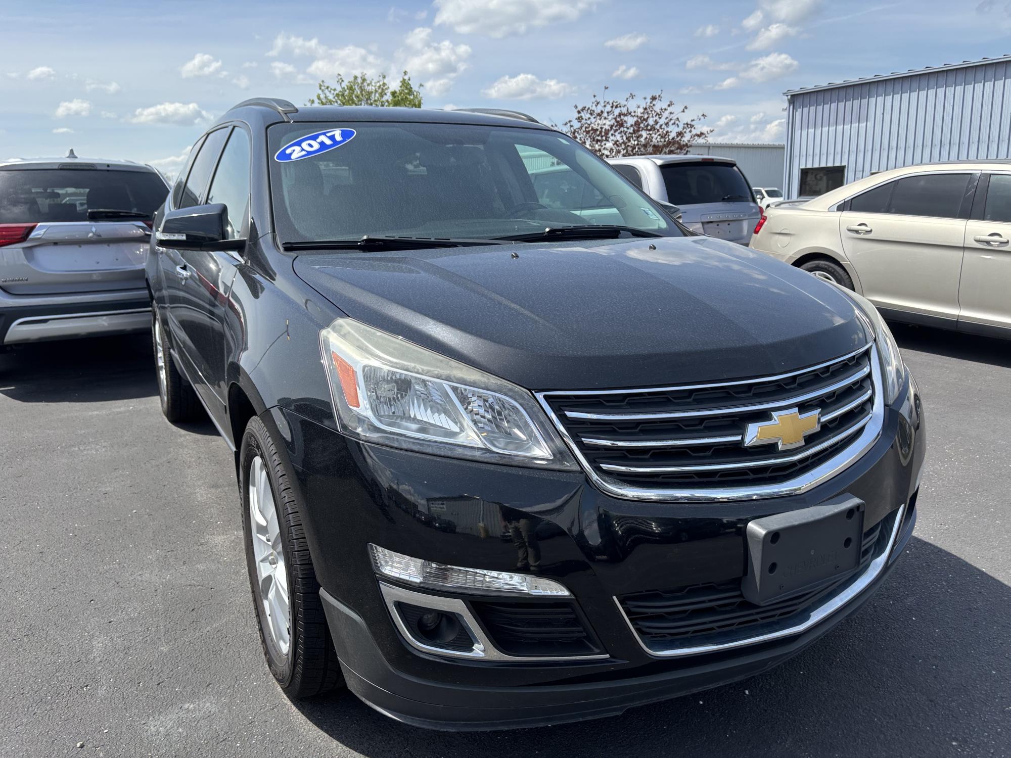 photo of 2017 Chevrolet TRAVERSE 1LT 