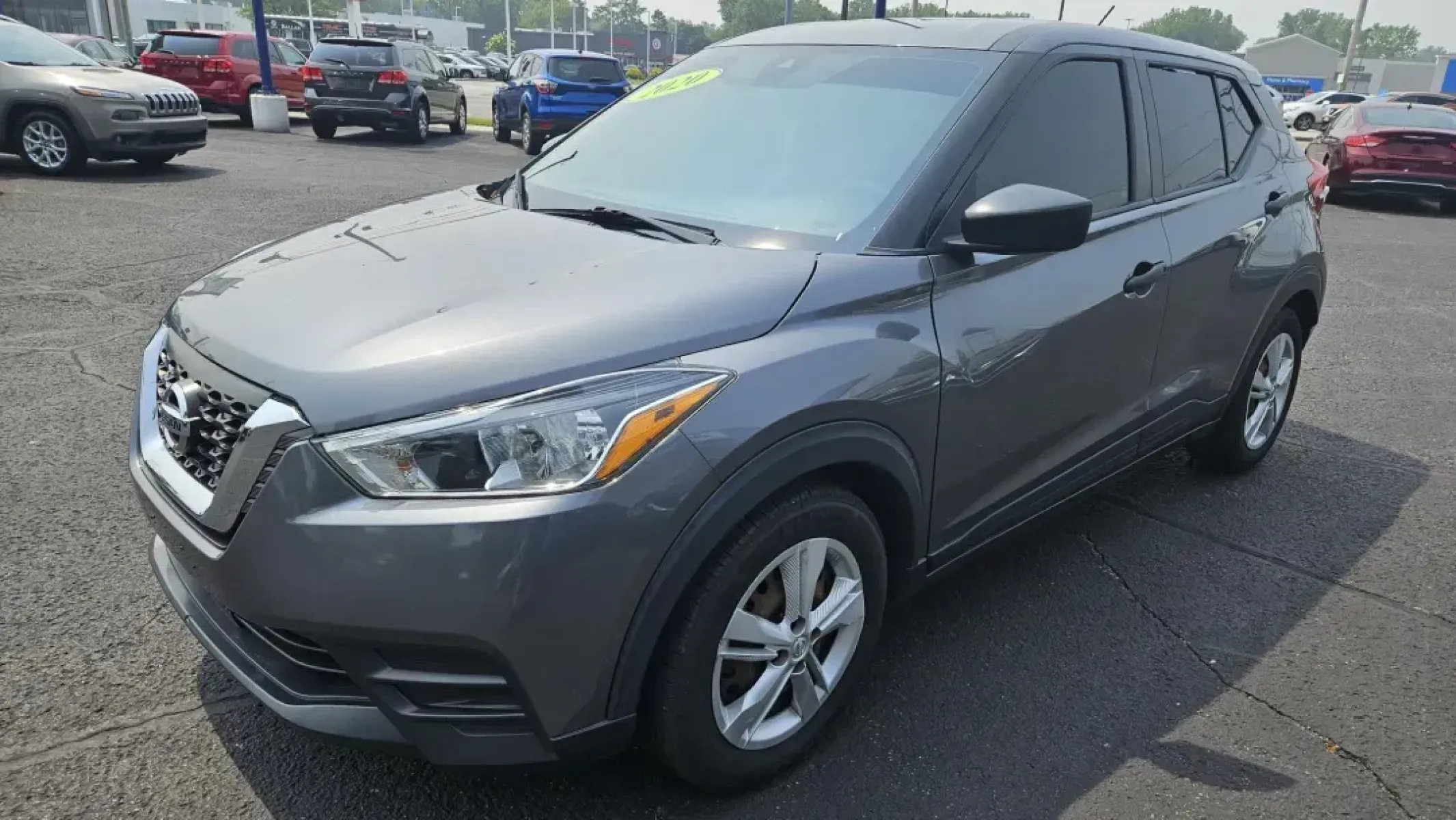 2020 Nissan KICKS S (3N1CP5BV0LL) with an Other engine, located at 5744 Central Avenue, Toledo, OH, 43615, (419) 724-0130, 41.676781, -83.682137 - Are you ready to elevate your daily commute or embark on your next adventure? Look no further than this 2020 Nissan KICKS S, available now at Auto Credit, your trusted Buy Here Pay Here dealership in Toledo, Ohio. With its compact size and impressive fuel efficiency, this stylish sedan is perfect fo - Photo#1