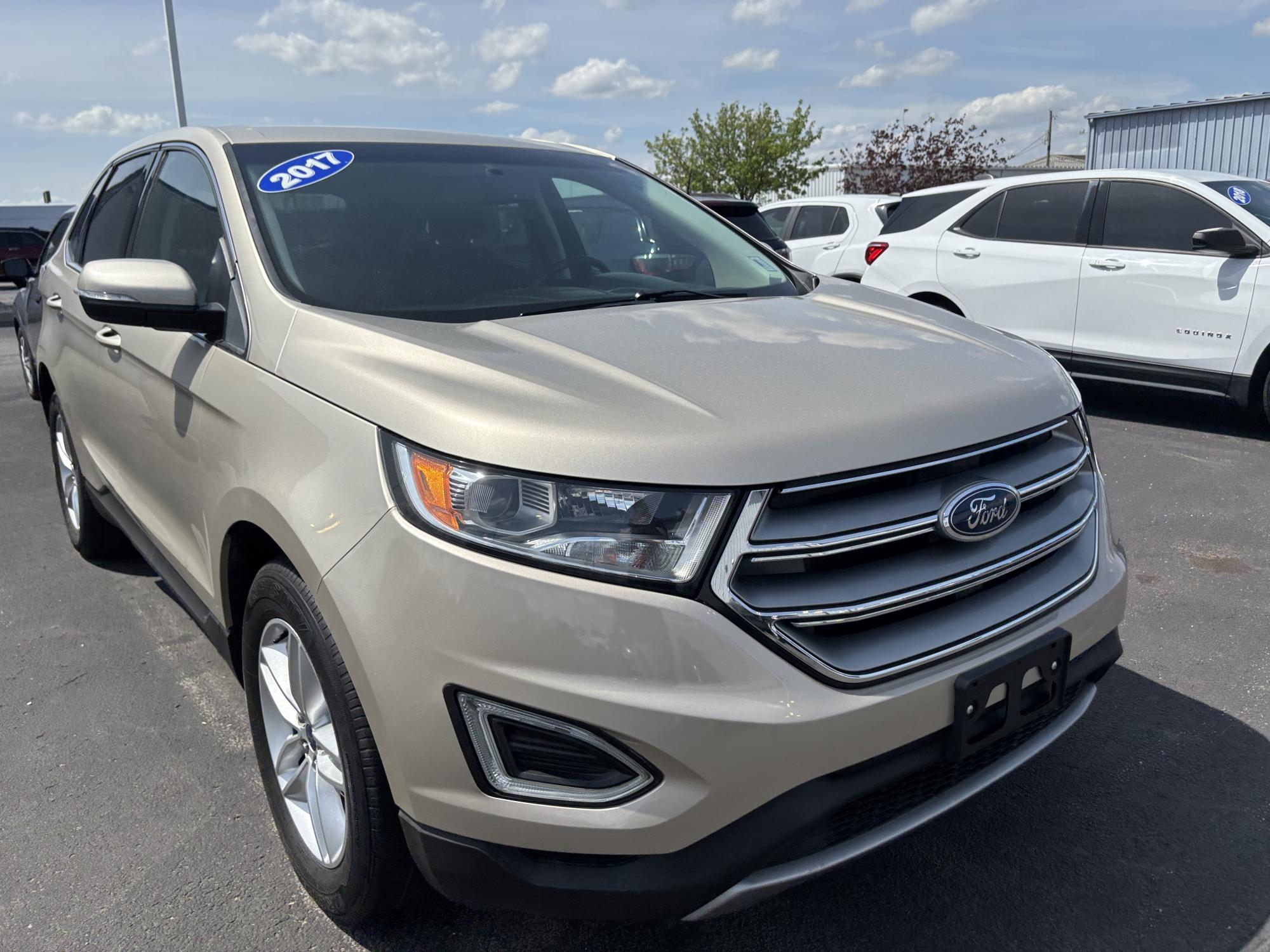 photo of 2017 Ford EDGE SEL 