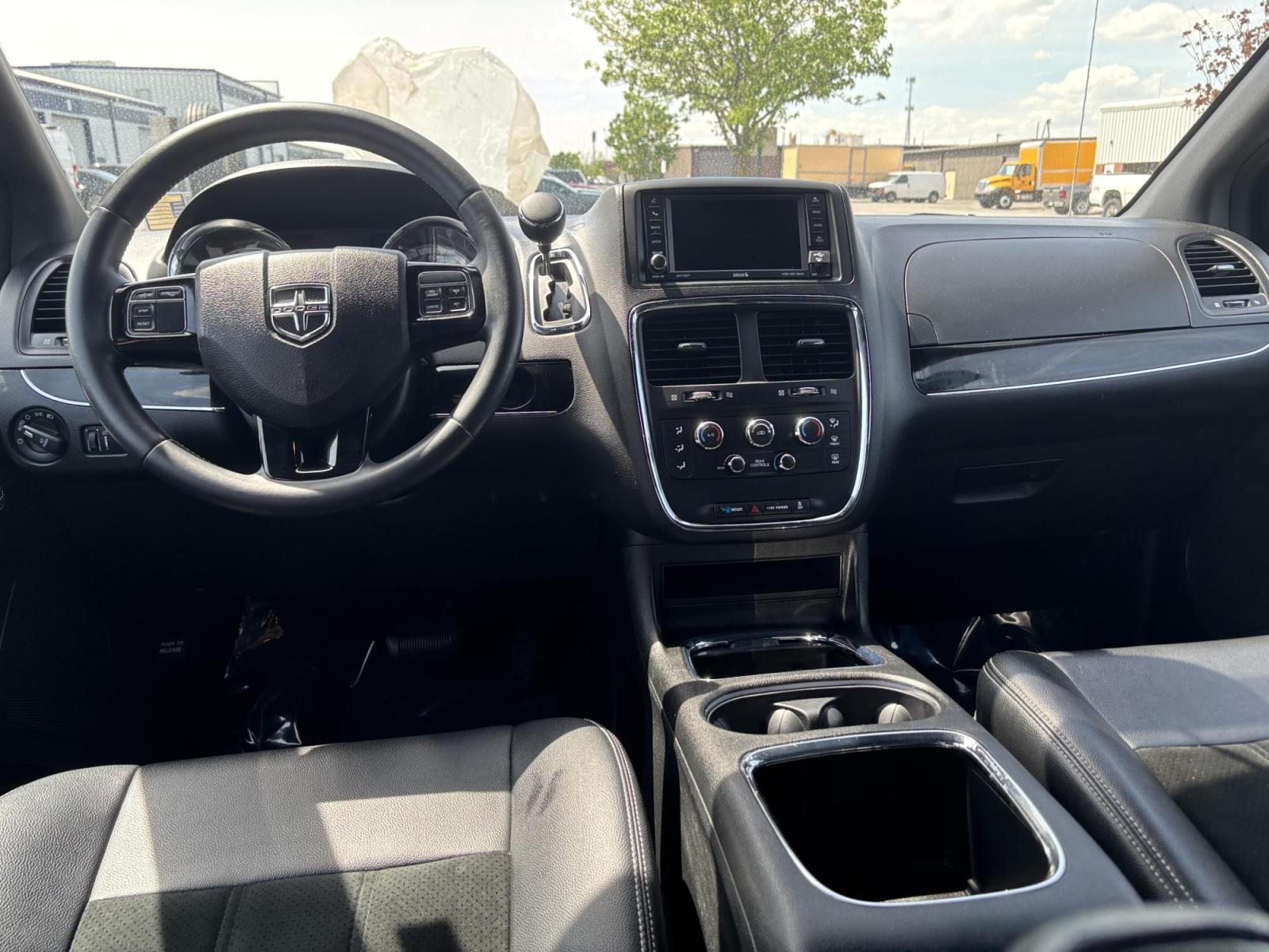 2016 Dodge GRAND CARAVAN SXT (2C4RDGCG1GR) with an Other engine, located at 100 West Coliseum Boulevard, Fort Wayne, IN, 46805, (260) 471-0567, 41.119961, -85.140312 - 2016 Dodge GRAND CARAVAN SXT - Photo#6