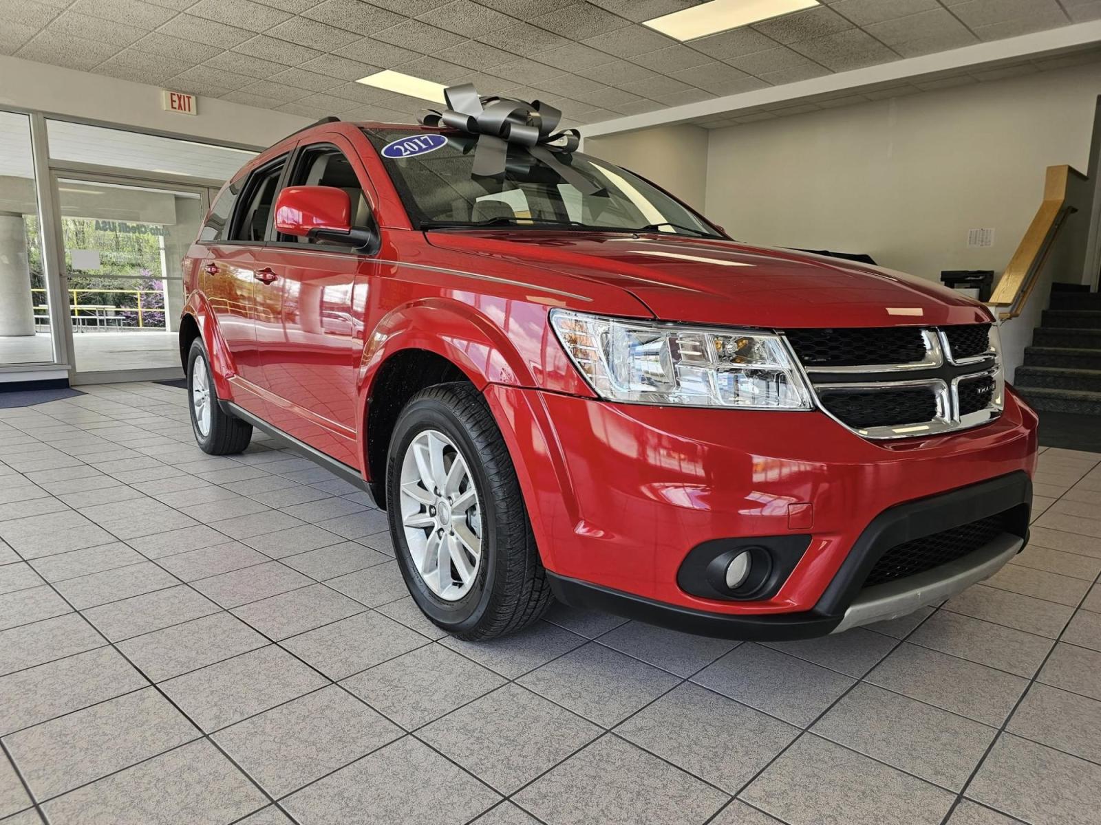 2017 RED /TAN Dodge Journey SXT (3C4PDCBG0HT) with an 3.6L V6 DOHC 24V engine, 4A transmission, located at 502 South Main Street, Columbia City, IN, 46725, (260) 244-4645, 41.151382, -85.490578 - Photo#1