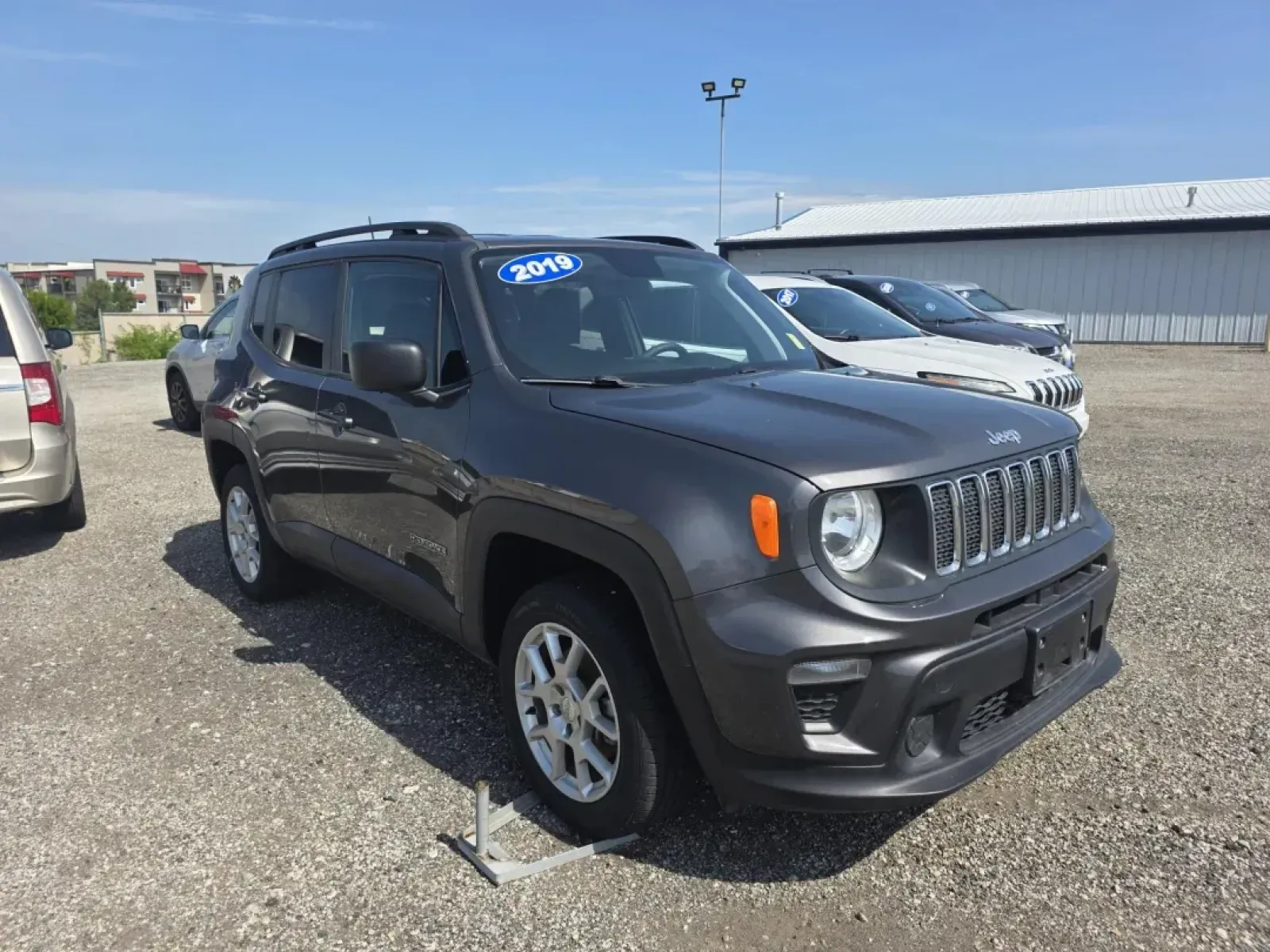 2019 Jeep RENEGADE SPORT (ZACNJBAB0KP) with an Other engine, located at 15 Petro Dr, Warsaw, IN, 46582, (574) 306-0055, 41.273563, -85.857544 - Are you ready to elevate your adventures? The 2019 Jeep Renegade Sport is here to transform your everyday journeys into exciting explorations, whether you're navigating the bustling streets of Warsaw, IN, or venturing off the beaten path. Perfect for those who thrive on spontaneity-this rugged yet s - Photo#8