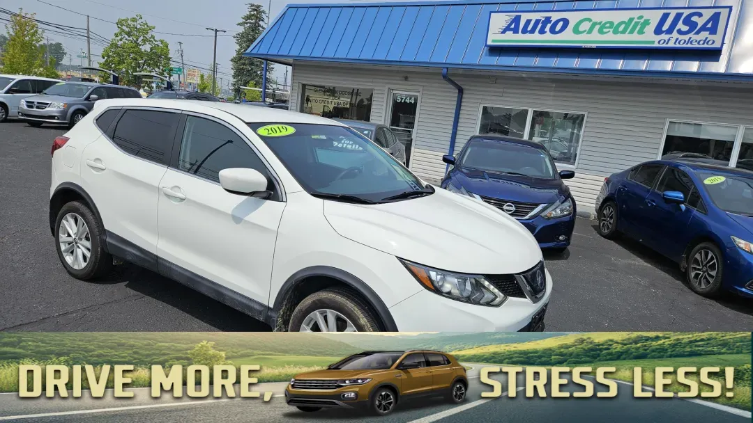 photo of 2019 Nissan ROGUE SPORT S; SL 