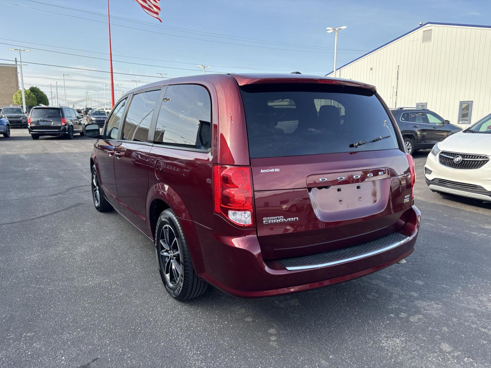 2019 RED /black Dodge Grand Caravan GT (2C4RDGEG1KR) with an 3.6L V6 DOHC 24V engine, 6A transmission, located at 100 West Coliseum Boulevard, Fort Wayne, IN, 46805, (260) 471-0567, 41.119961, -85.140312 - Photo#6