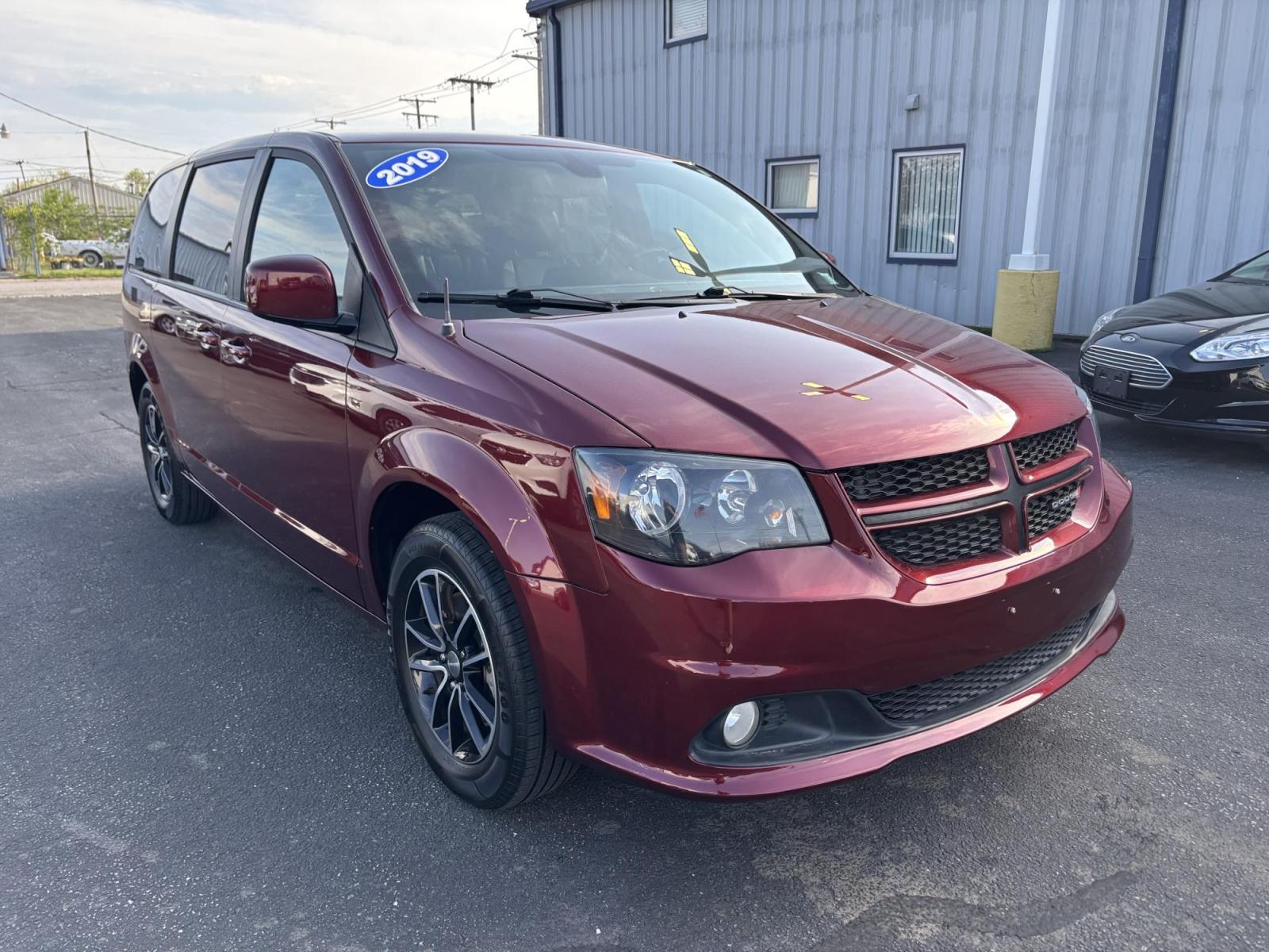 2019 RED /black Dodge Grand Caravan GT (2C4RDGEG1KR) with an 3.6L V6 DOHC 24V engine, 6A transmission, located at 100 West Coliseum Boulevard, Fort Wayne, IN, 46805, (260) 471-0567, 41.119961, -85.140312 - Photo#0