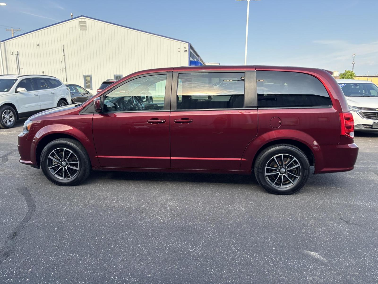 2019 RED /black Dodge Grand Caravan GT (2C4RDGEG1KR) with an 3.6L V6 DOHC 24V engine, 6A transmission, located at 100 West Coliseum Boulevard, Fort Wayne, IN, 46805, (260) 471-0567, 41.119961, -85.140312 - Photo#7