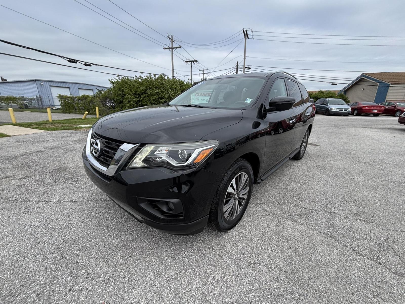 2017 BLACK /black Nissan Pathfinder Platinum 2WD (5N1DR2MN1HC) with an 3.5L V6 DOHC 24V engine, CVT transmission, located at 100 West Coliseum Boulevard, Fort Wayne, IN, 46805, (260) 471-0567, 41.119961, -85.140312 - Photo#2