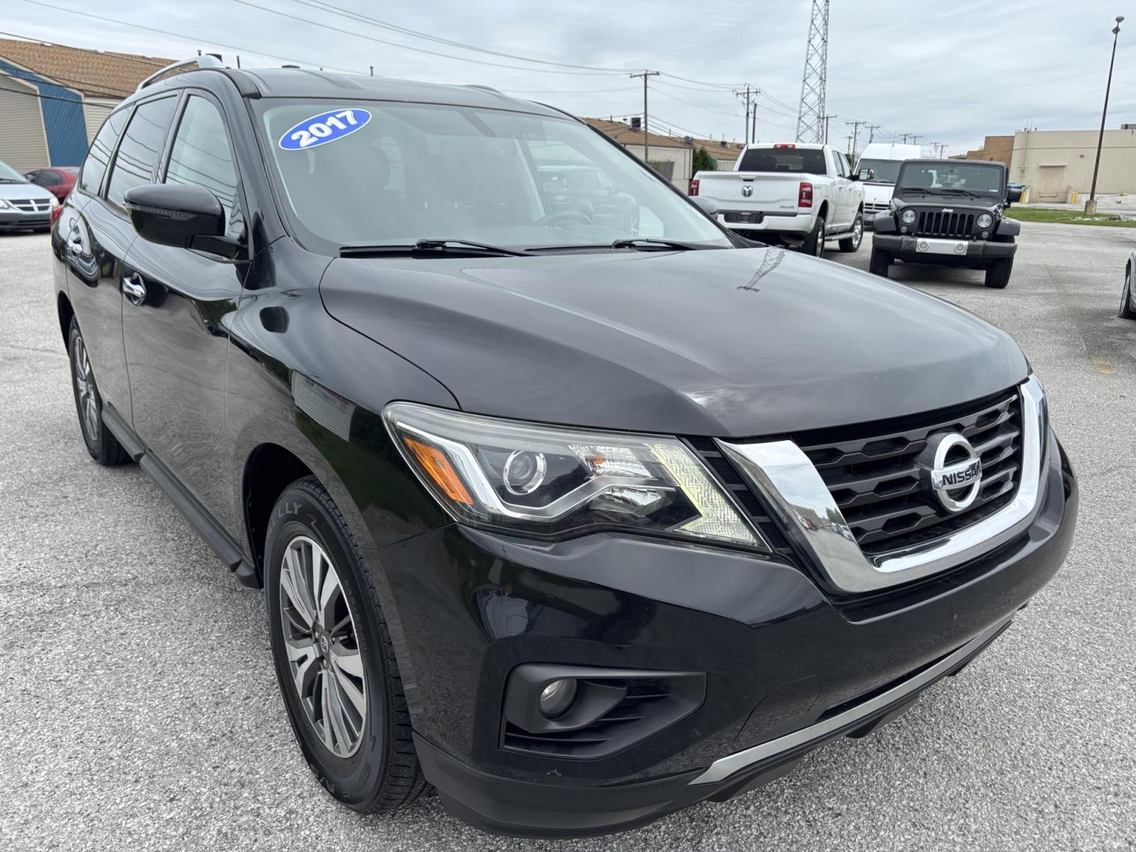 2017 BLACK /black Nissan Pathfinder Platinum 2WD (5N1DR2MN1HC) with an 3.5L V6 DOHC 24V engine, CVT transmission, located at 100 West Coliseum Boulevard, Fort Wayne, IN, 46805, (260) 471-0567, 41.119961, -85.140312 - Photo#0