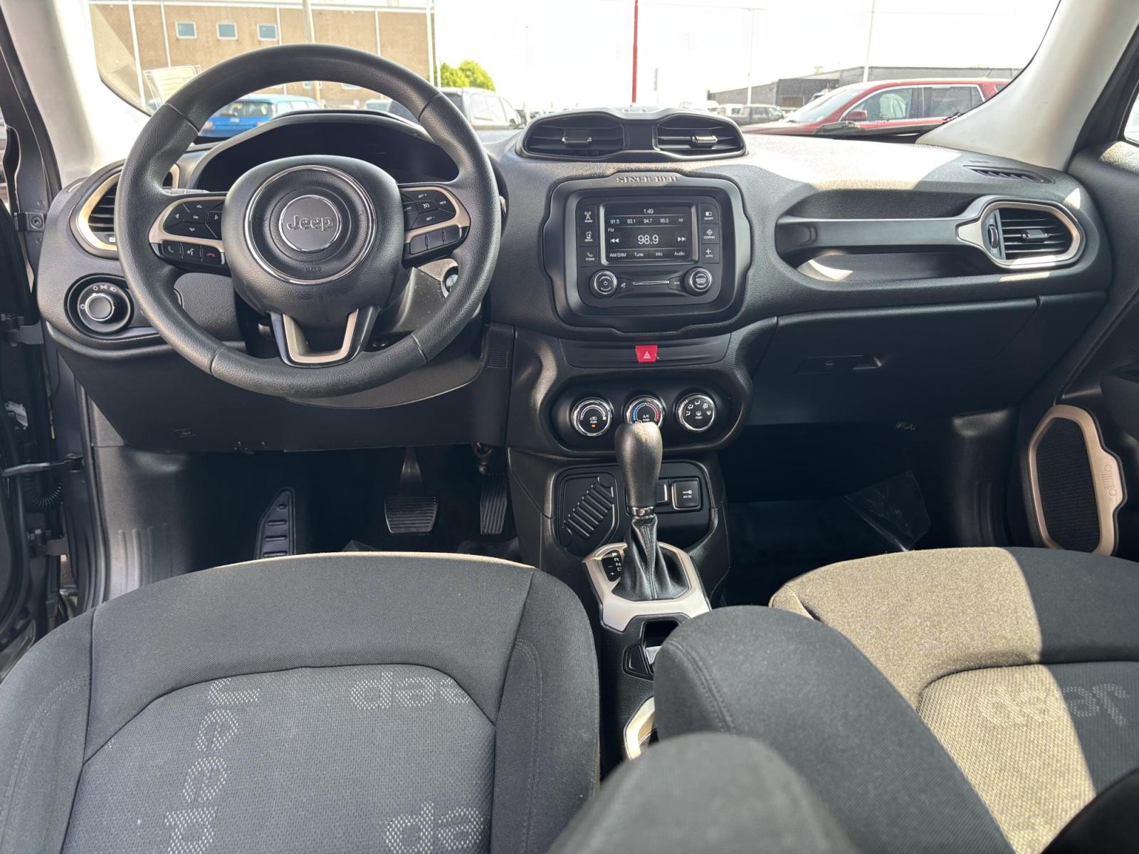 2016 GRAY /black Jeep Renegade Sport FWD (ZACCJAATXGP) with an 2.4L L4 DOHC 16V engine, 6M transmission, located at 100 West Coliseum Boulevard, Fort Wayne, IN, 46805, (260) 471-0567, 41.119961, -85.140312 - Photo#7