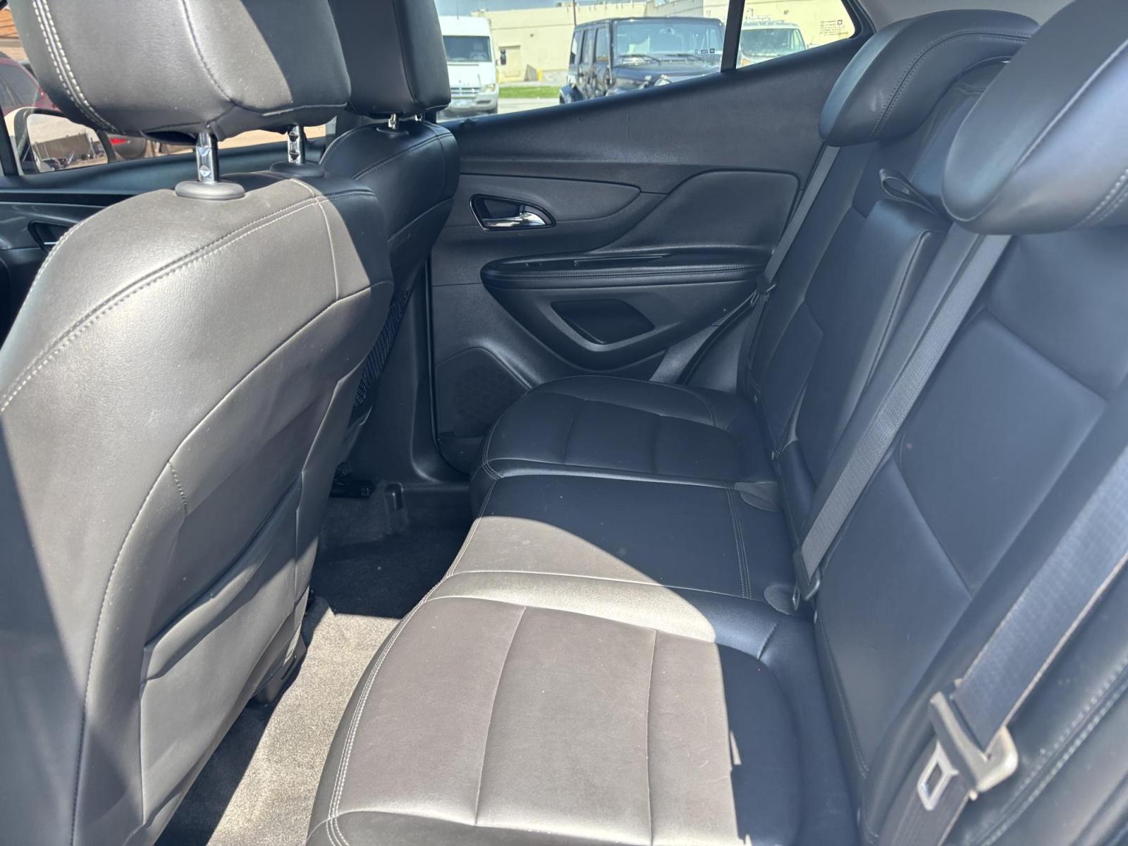 2019 WHITE /black Buick Encore Essence AWD (KL4CJGSMXKB) with an 1.4L L4 DOHC 16V TURBO engine, 6A transmission, located at 100 West Coliseum Boulevard, Fort Wayne, IN, 46805, (260) 471-0567, 41.119961, -85.140312 - Photo#10