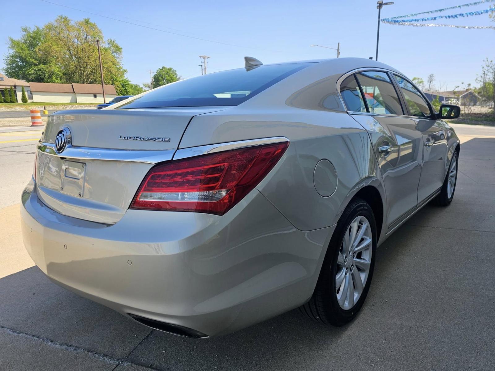 2015 GOLD /GOLD Buick LaCrosse Leather Package (1G4GB5G3XFF) with an 3.6L V6 DOHC 24V FFV engine, 6-Speed Automatic transmission, located at 502 South Main Street, Columbia City, IN, 46725, (260) 244-4645, 41.151382, -85.490578 - Photo#2