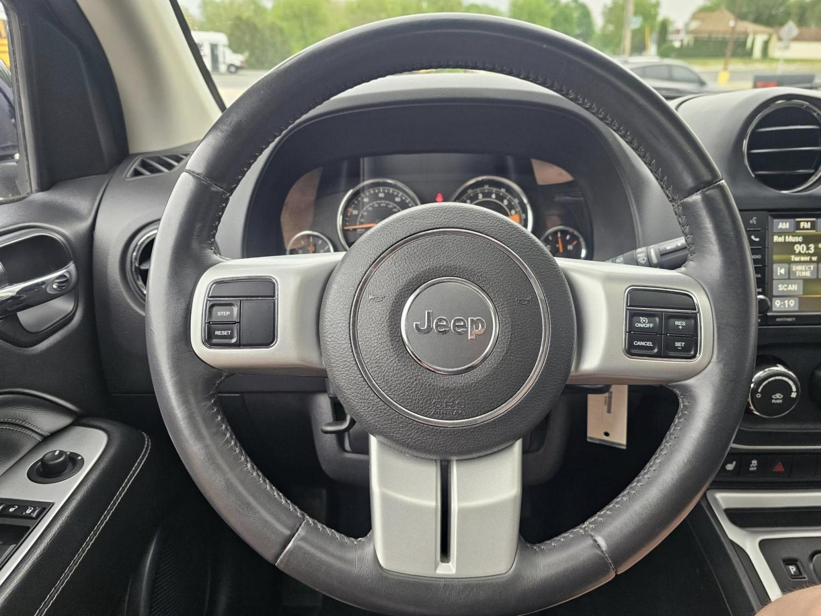 2016 BLUE /Black Jeep Compass Latitude 4WD (1C4NJDEB5GD) with an 2.4L L4 DOHC 16V engine, 6A transmission, located at 502 South Main Street, Columbia City, IN, 46725, (260) 244-4645, 41.151382, -85.490578 - Photo#7