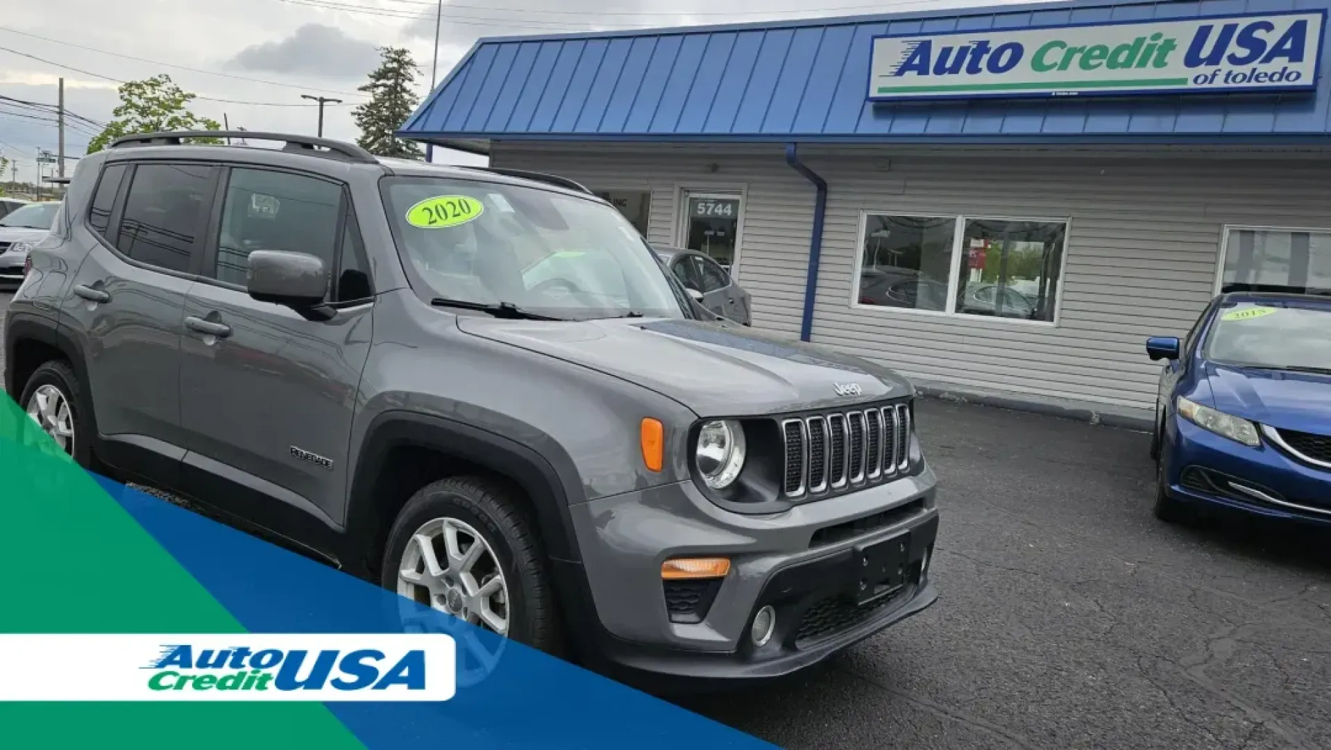 2020 Jeep RENEGADE LATITUDE (ZACNJABB4LP) with an Other engine, located at 5744 Central Avenue, Toledo, OH, 43615, (419) 724-0130, 41.676781, -83.682137 - **Adventure Awaits with the 2020 Jeep Renegade Latitude: Your Next Journey Starts Here!**<br /> <br /> Are you ready to elevate your weekend getaways or daily commutes? The 2020 Jeep Renegade Latitude is the perfect companion for those who crave adventure and functionality in one stylish package. Wh - Photo#0